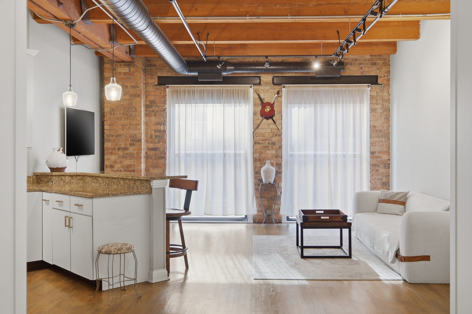 225 W HURON Street Unit: 313
