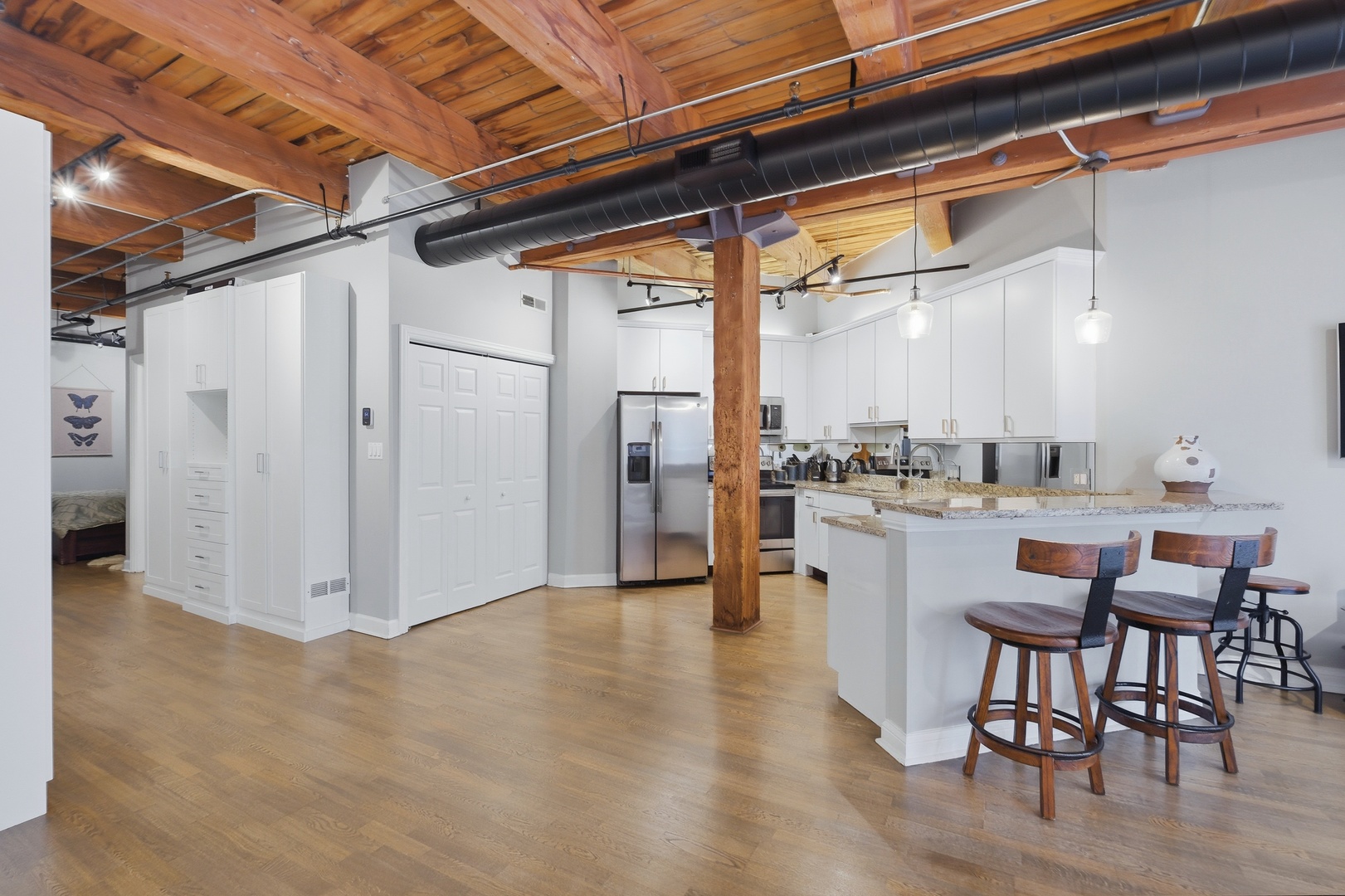 225 W HURON Street Unit: 313