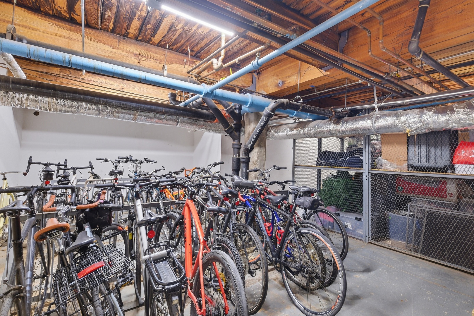 225 W HURON Street Unit: 313