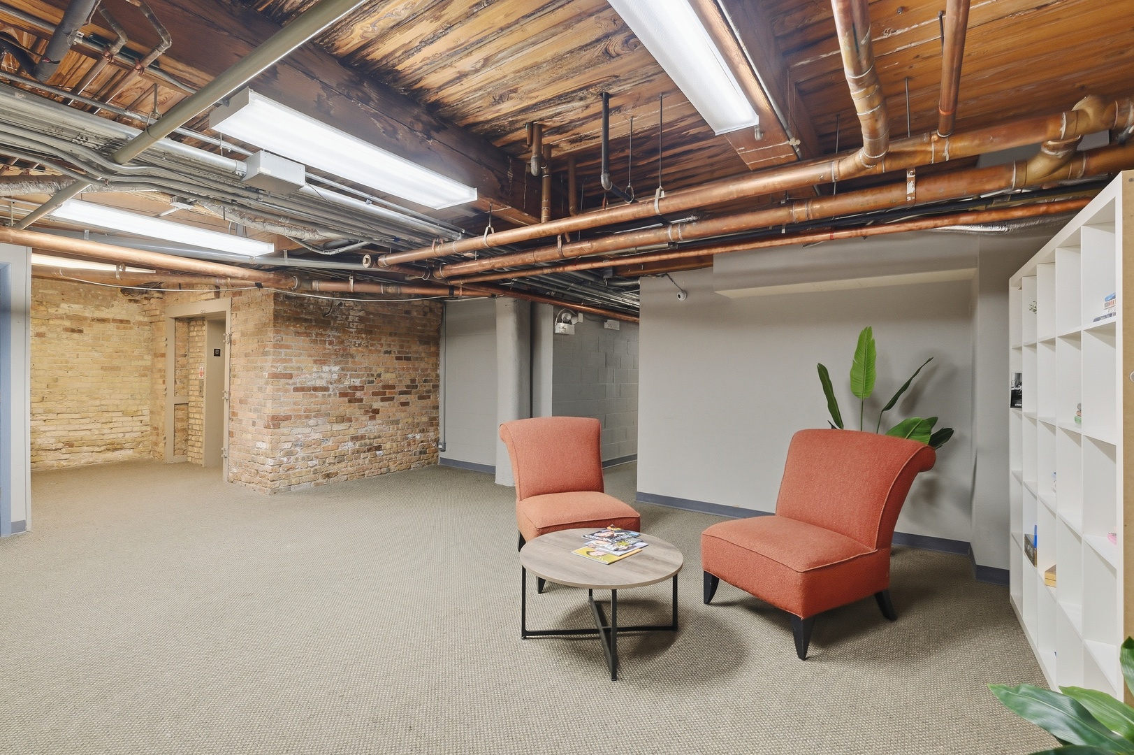 225 W HURON Street Unit: 313