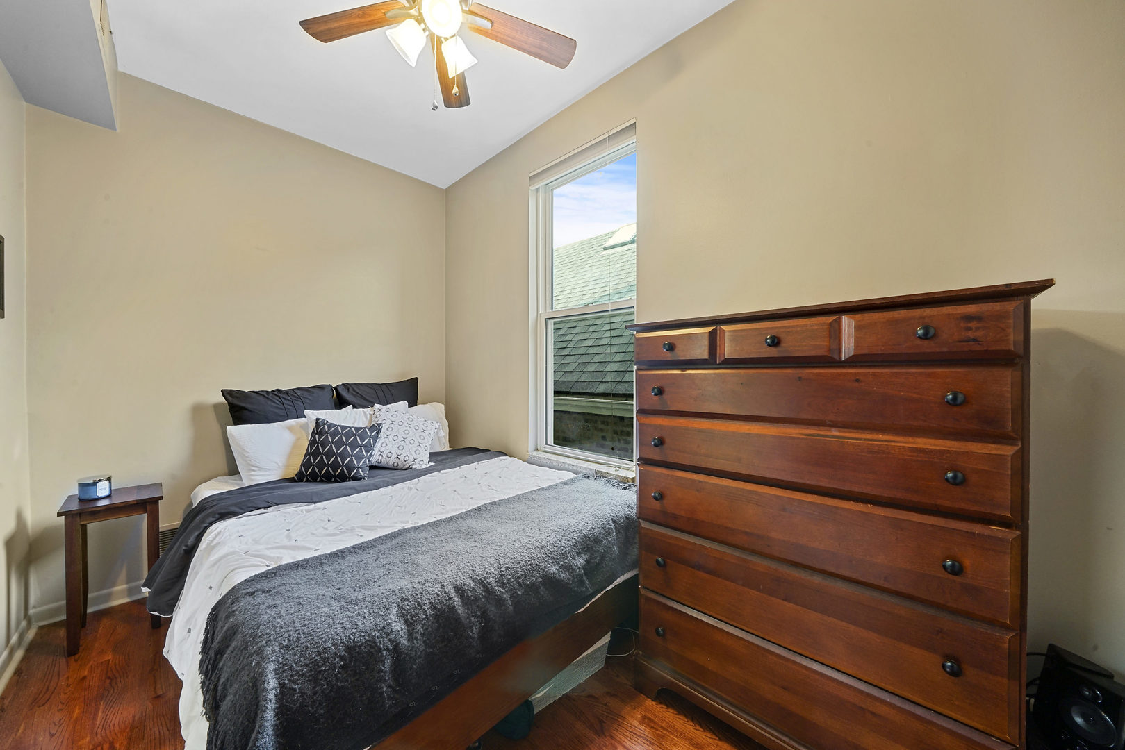 1031 N Paulina Street Unit: 3F