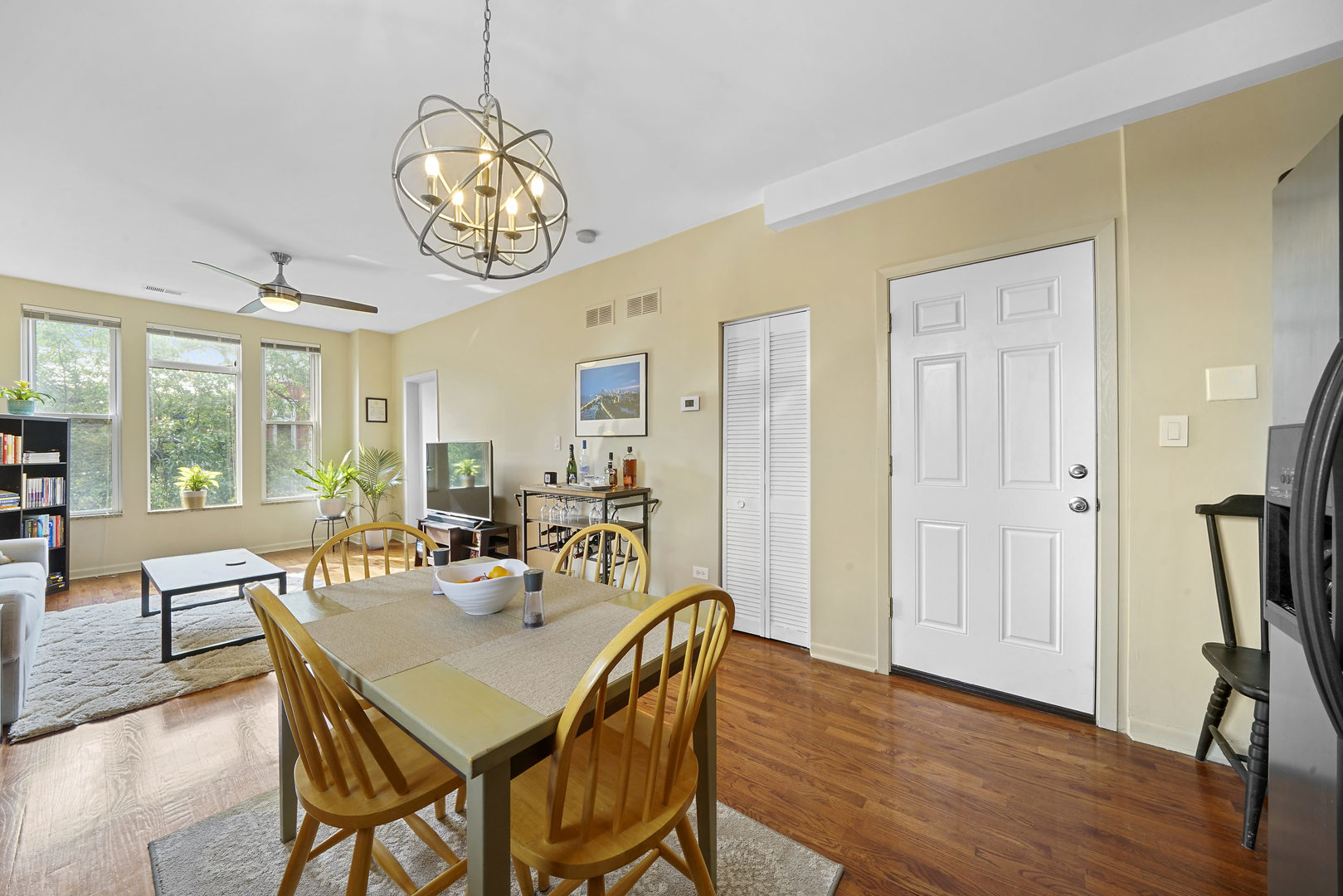 1031 N Paulina Street Unit: 3F