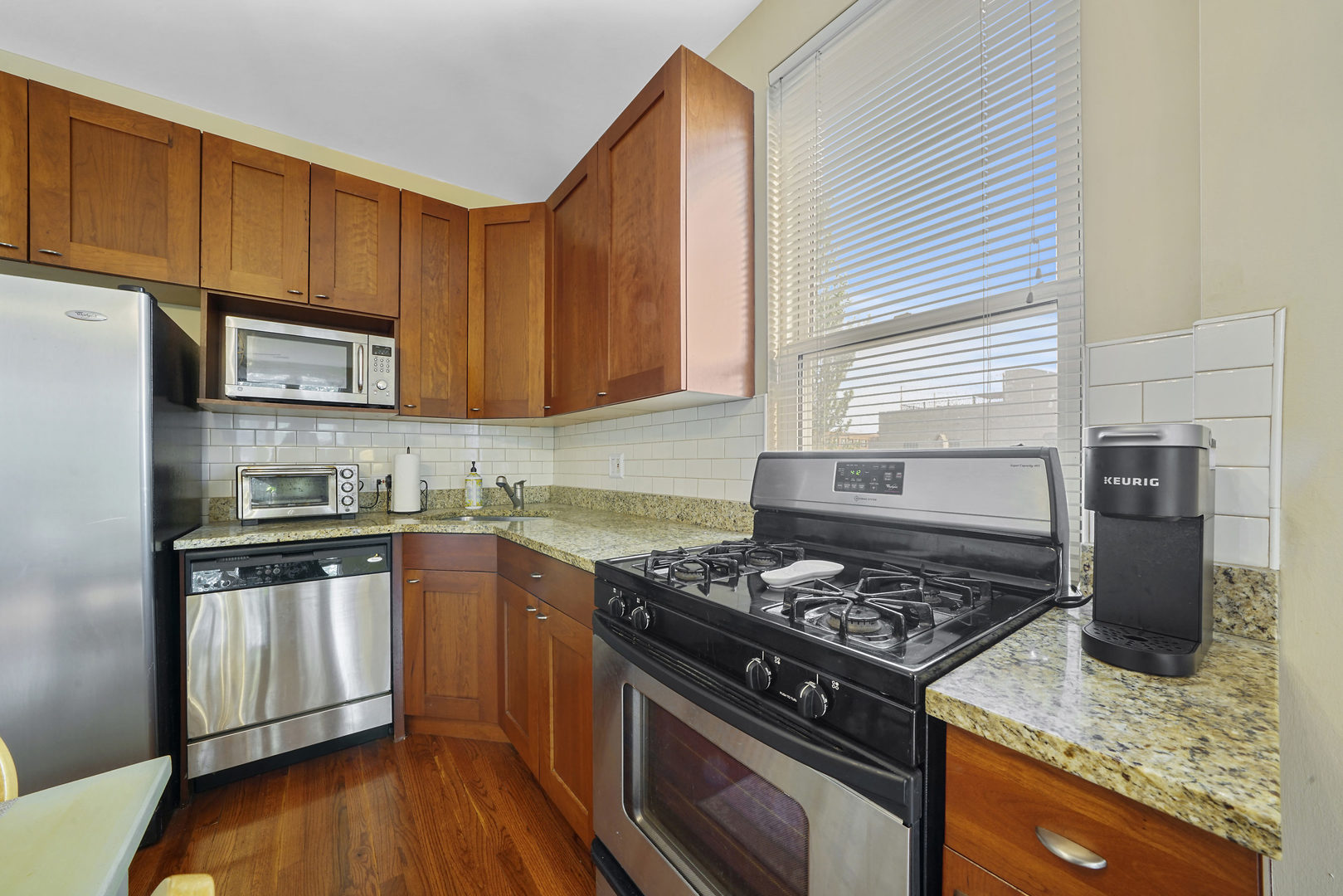 1031 N Paulina Street Unit: 3F