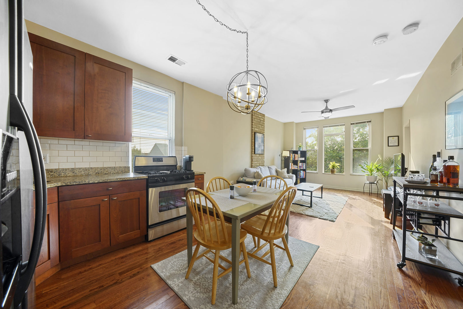 1031 N Paulina Street Unit: 3F