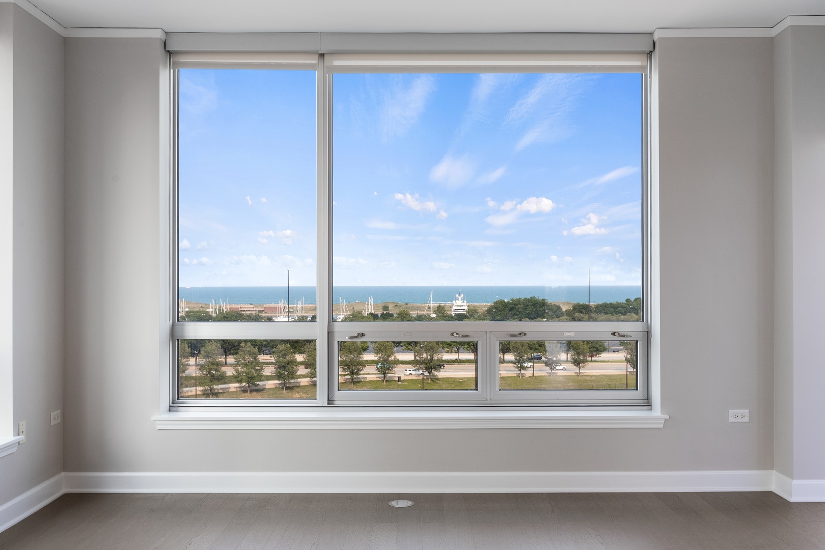 1901 S Calumet Avenue Unit: 807