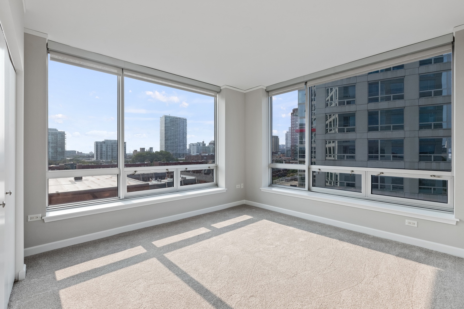1901 S Calumet Avenue Unit: 807