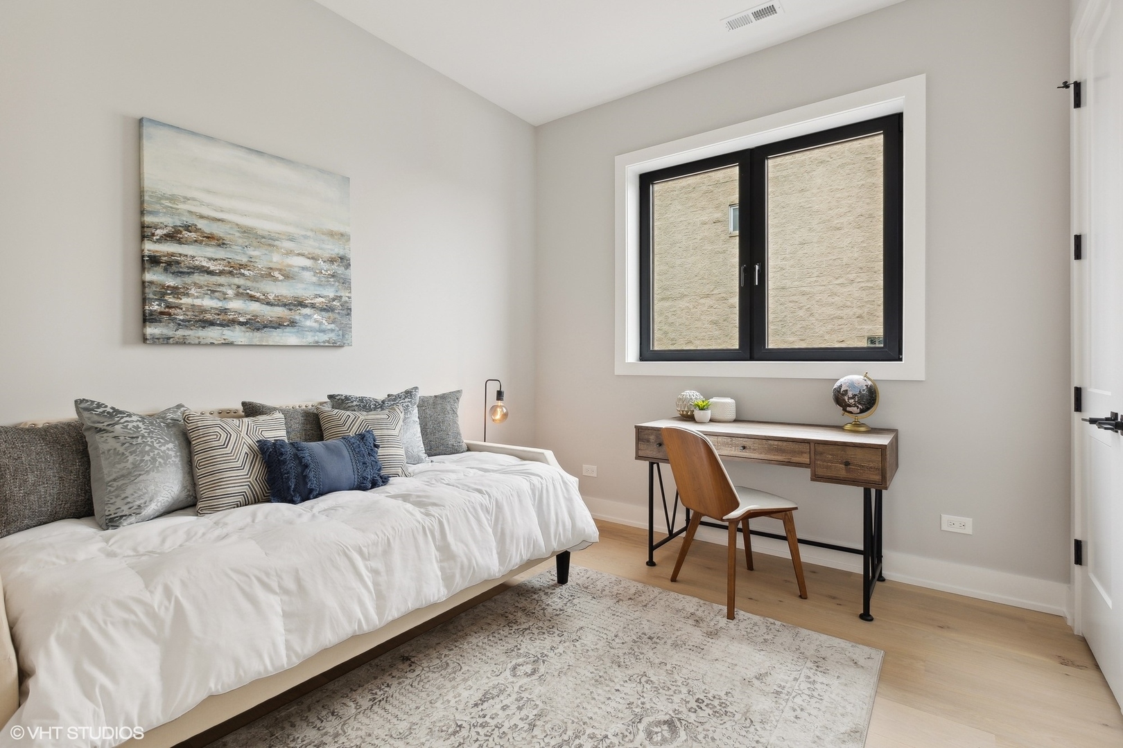 957 N Winchester Parkway Unit: 2