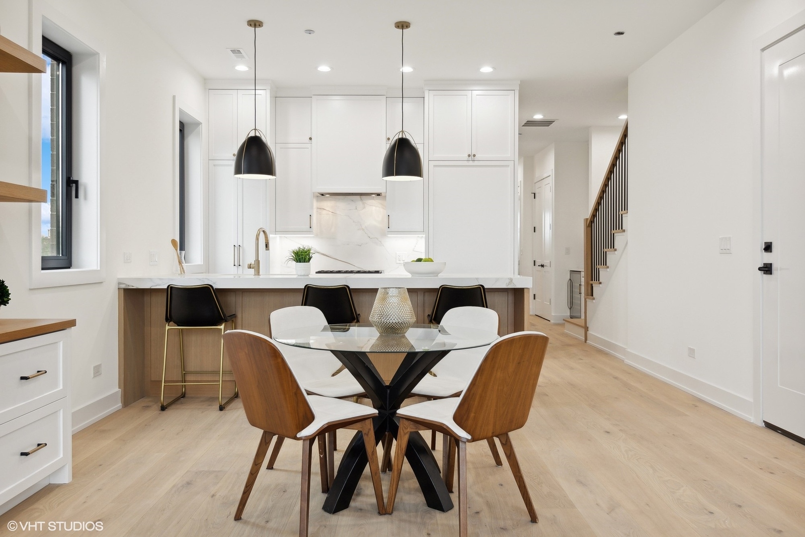 957 N Winchester Parkway Unit: 2