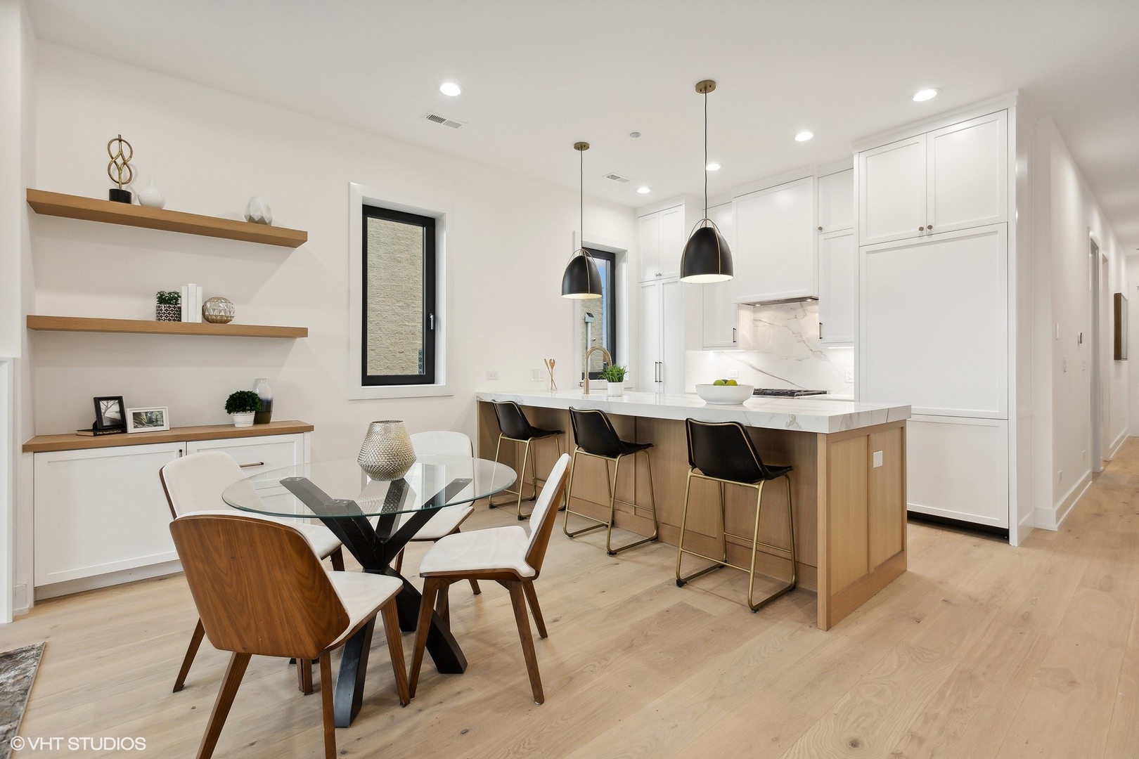 957 N Winchester Parkway Unit: 2