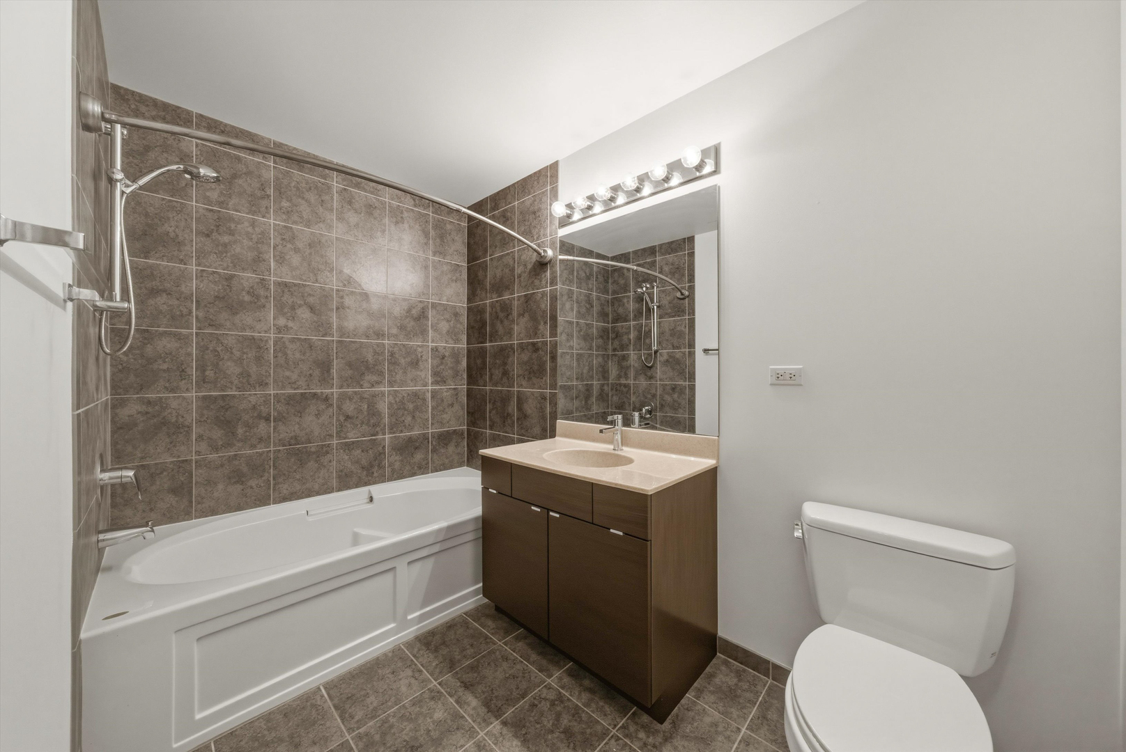 235 W VAN BUREN Street Unit: 3021