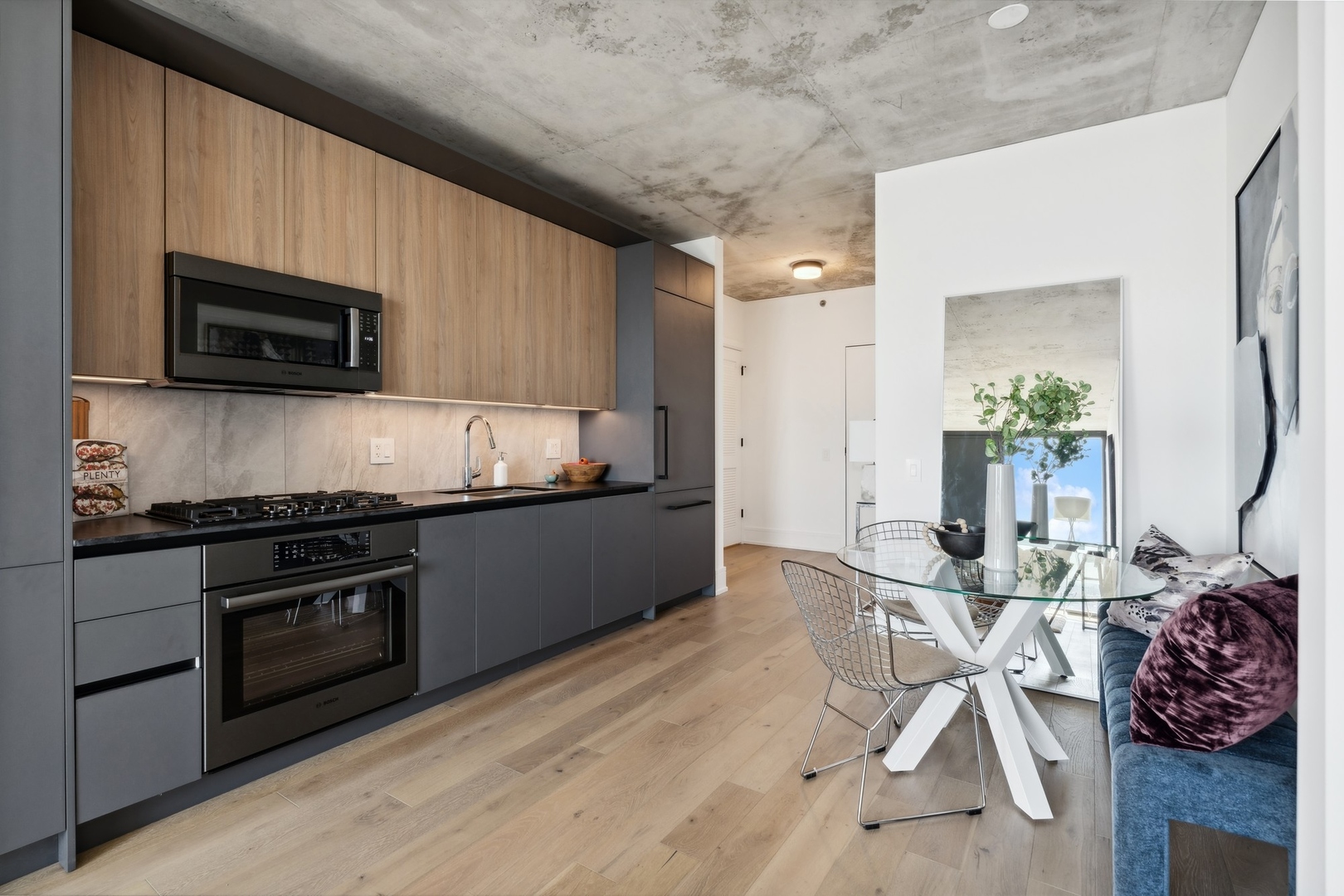 234 W Polk Street Unit: 3107