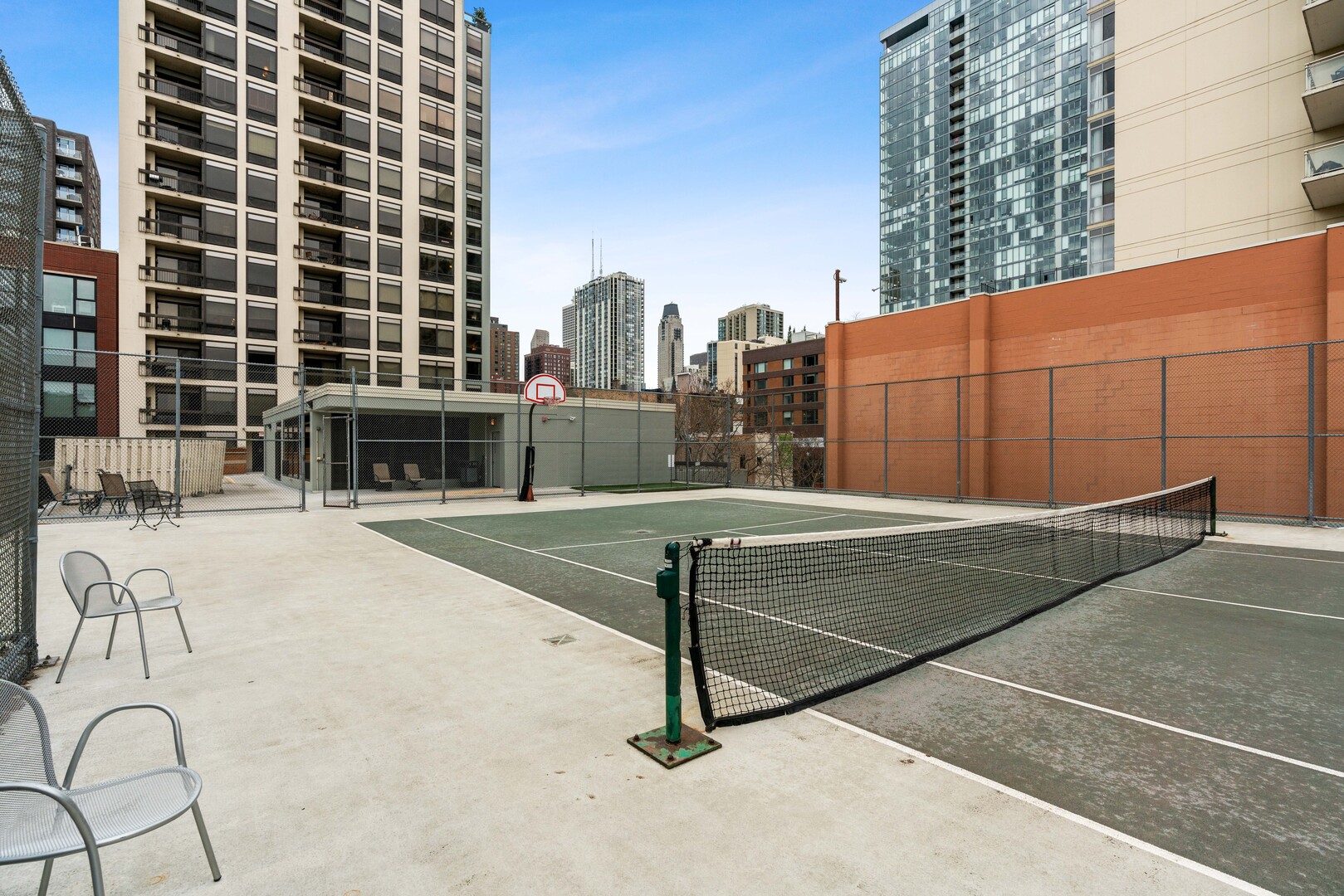 1212 N Wells Street Unit: 1505