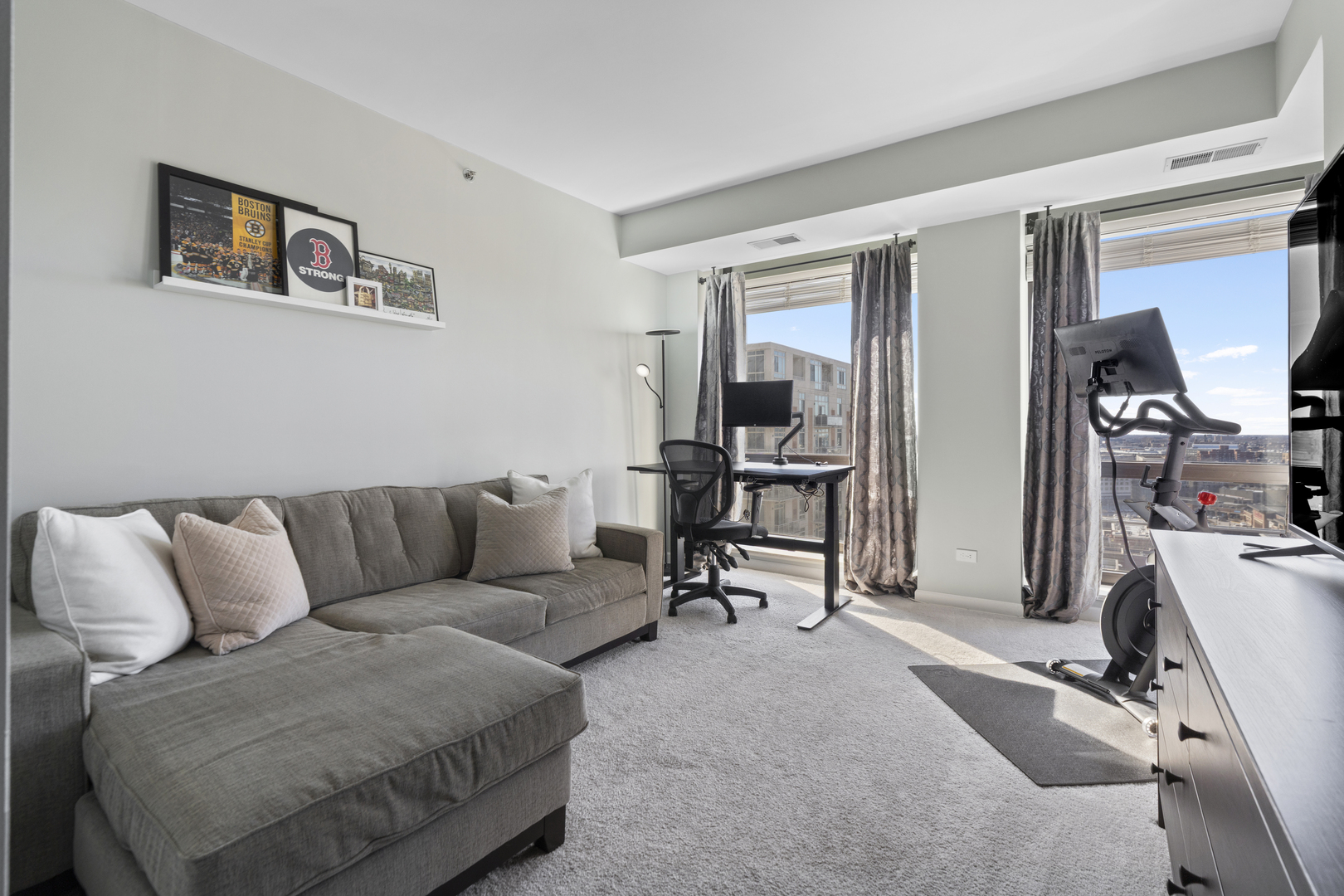 1212 N Wells Street Unit: 1505