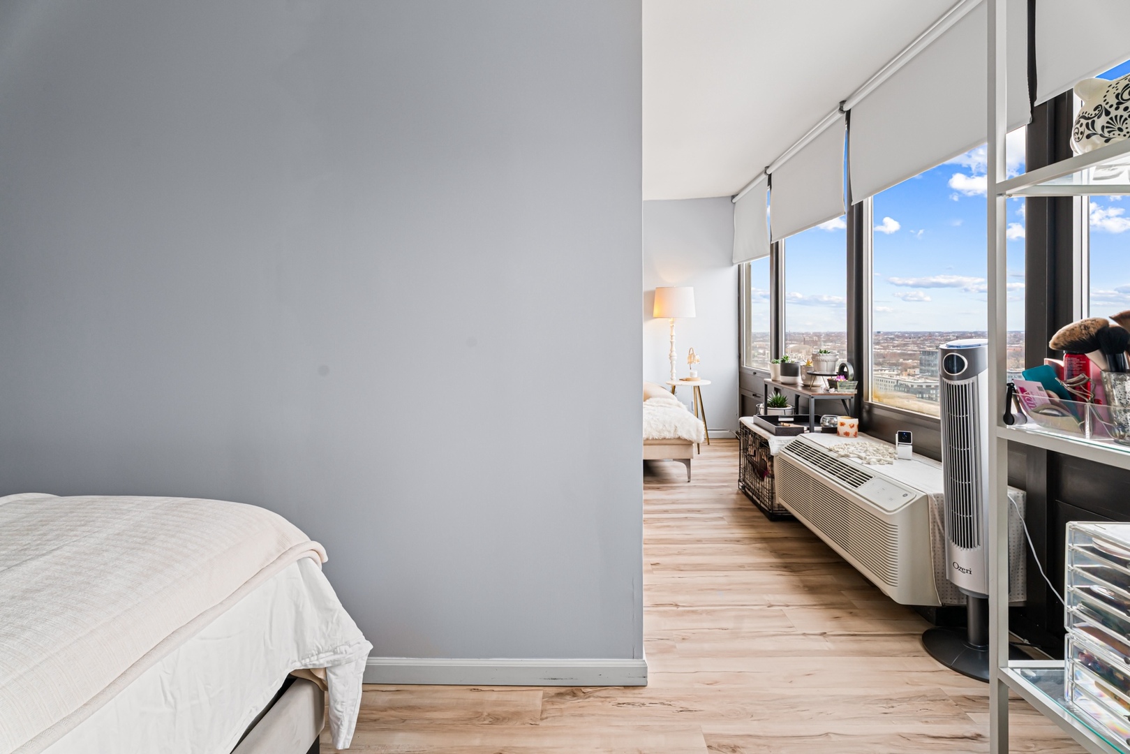 5320 N Sheridan Road Unit: 2410