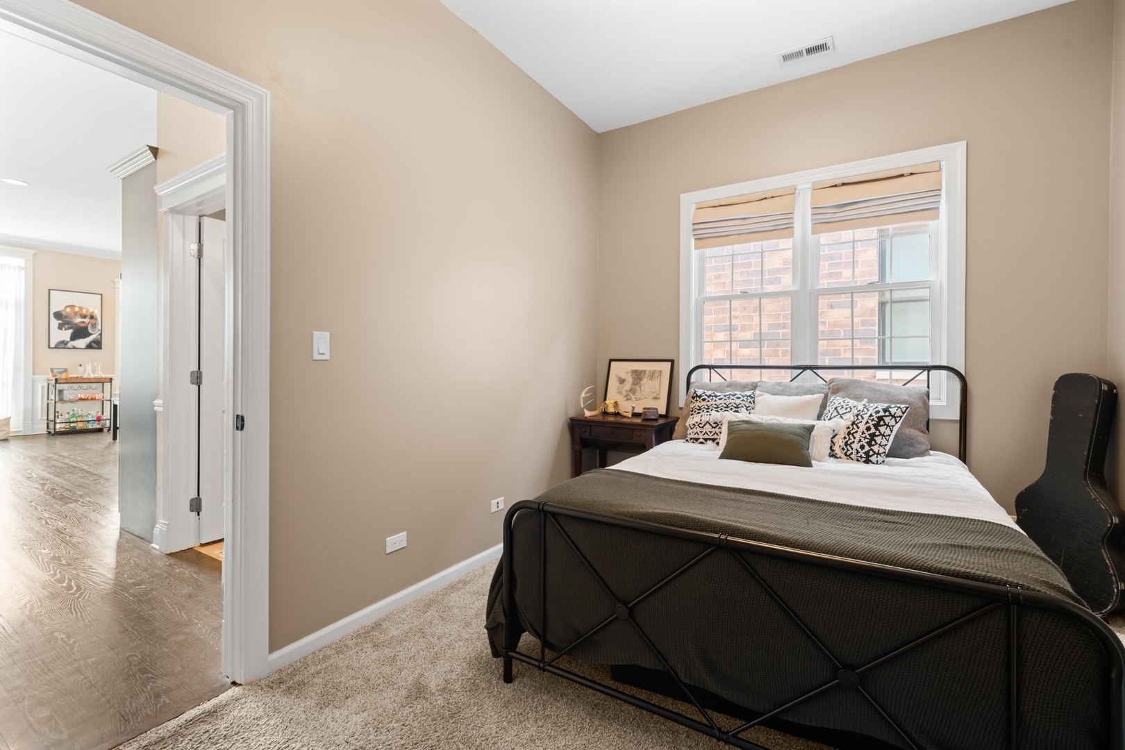 2248 W Foster Avenue Unit: 4