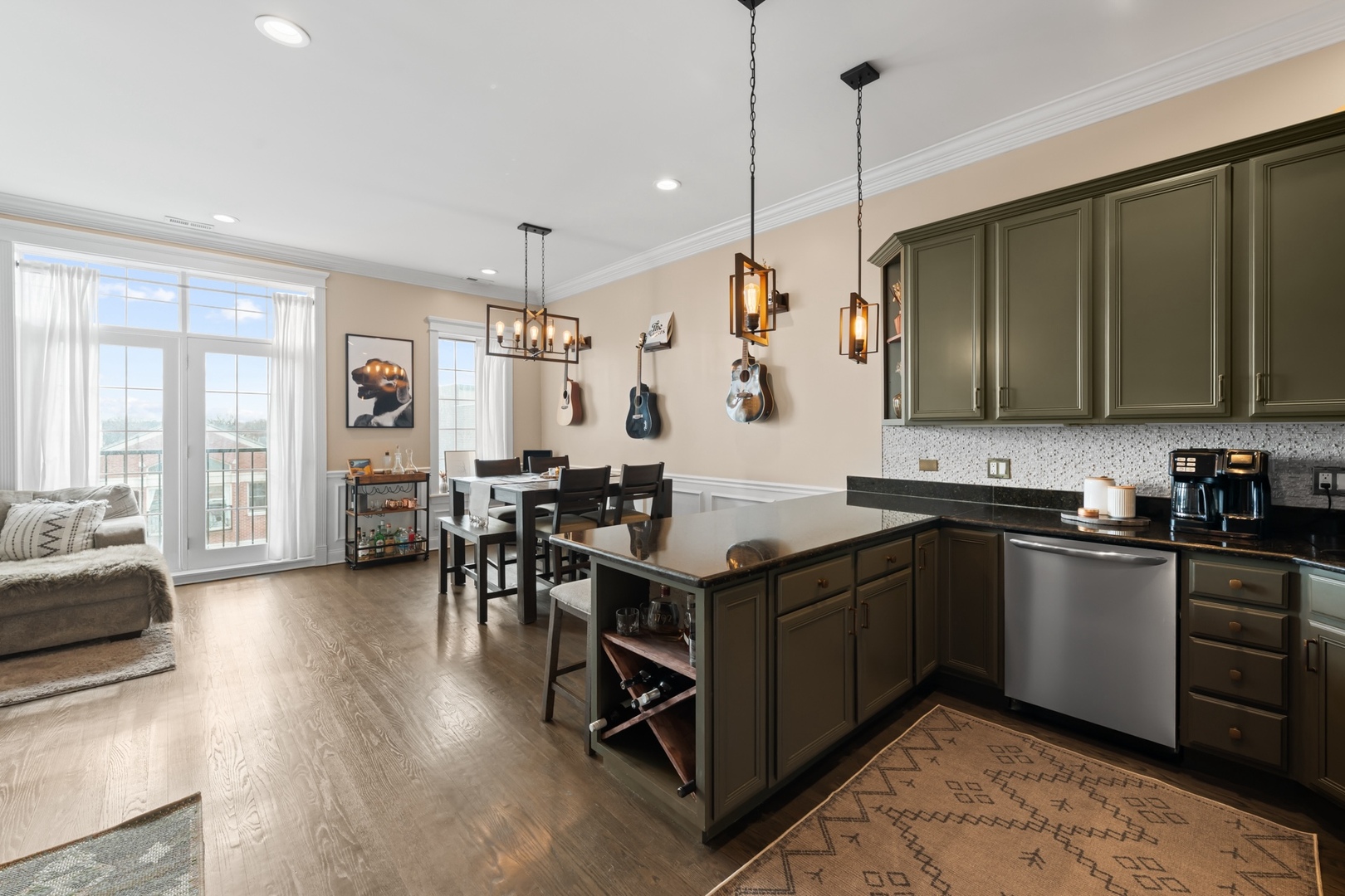 2248 W Foster Avenue Unit: 4