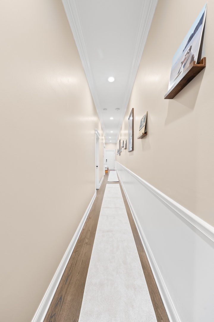 2248 W Foster Avenue Unit: 4