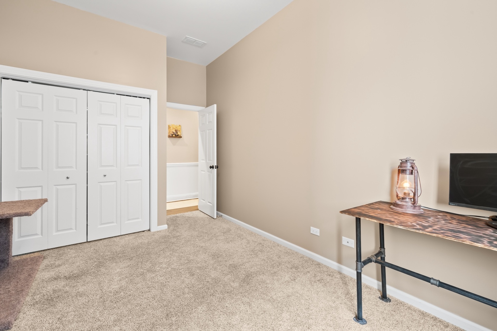 2248 W Foster Avenue Unit: 4