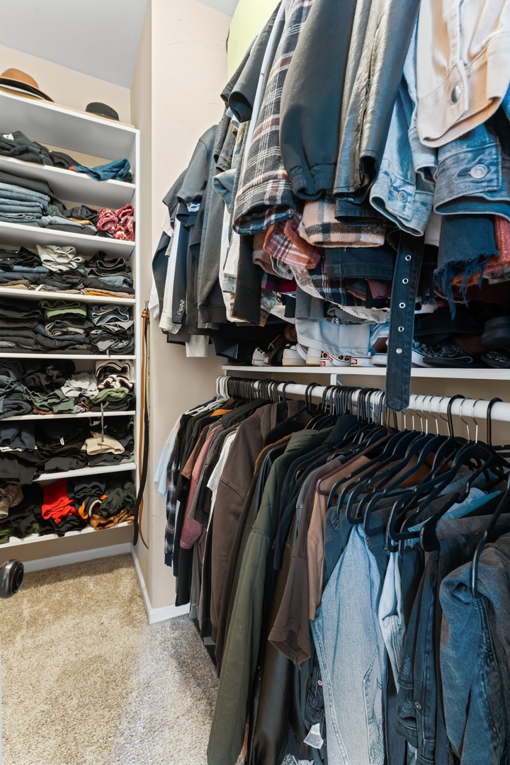 2248 W Foster Avenue Unit: 4