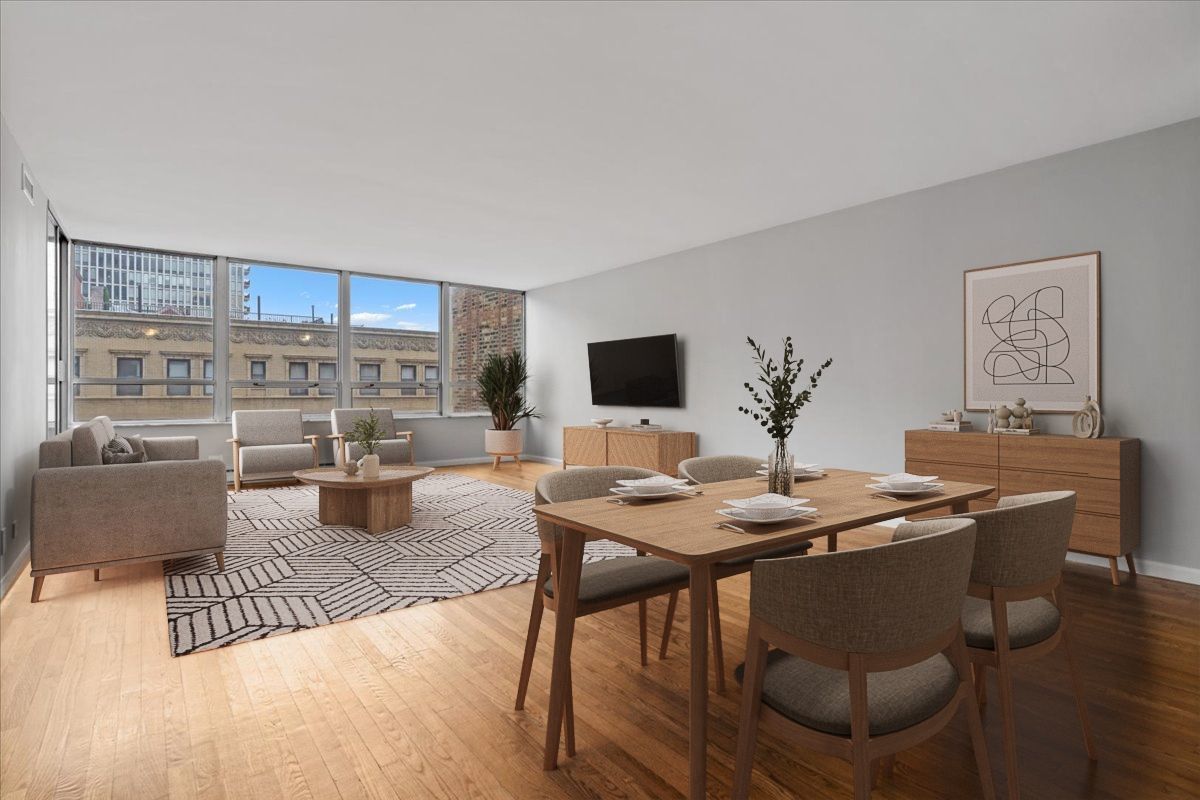 201 E Chestnut Street Unit: 19E