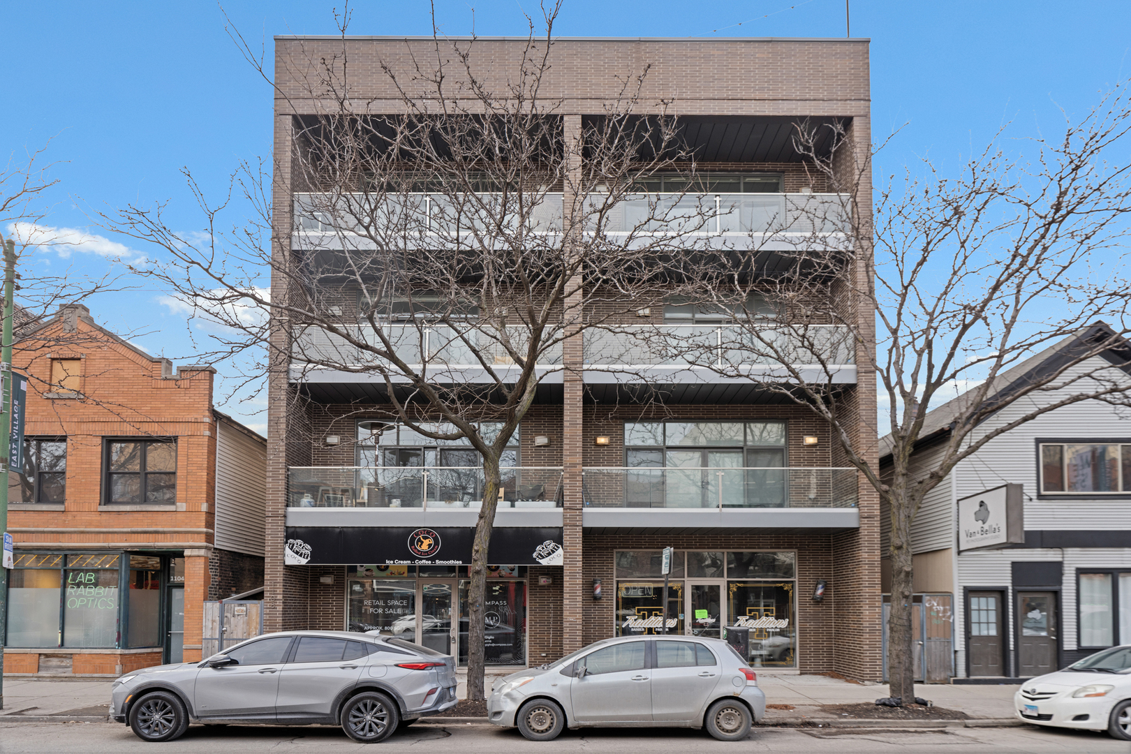 1108 N ASHLAND Avenue Unit: 3