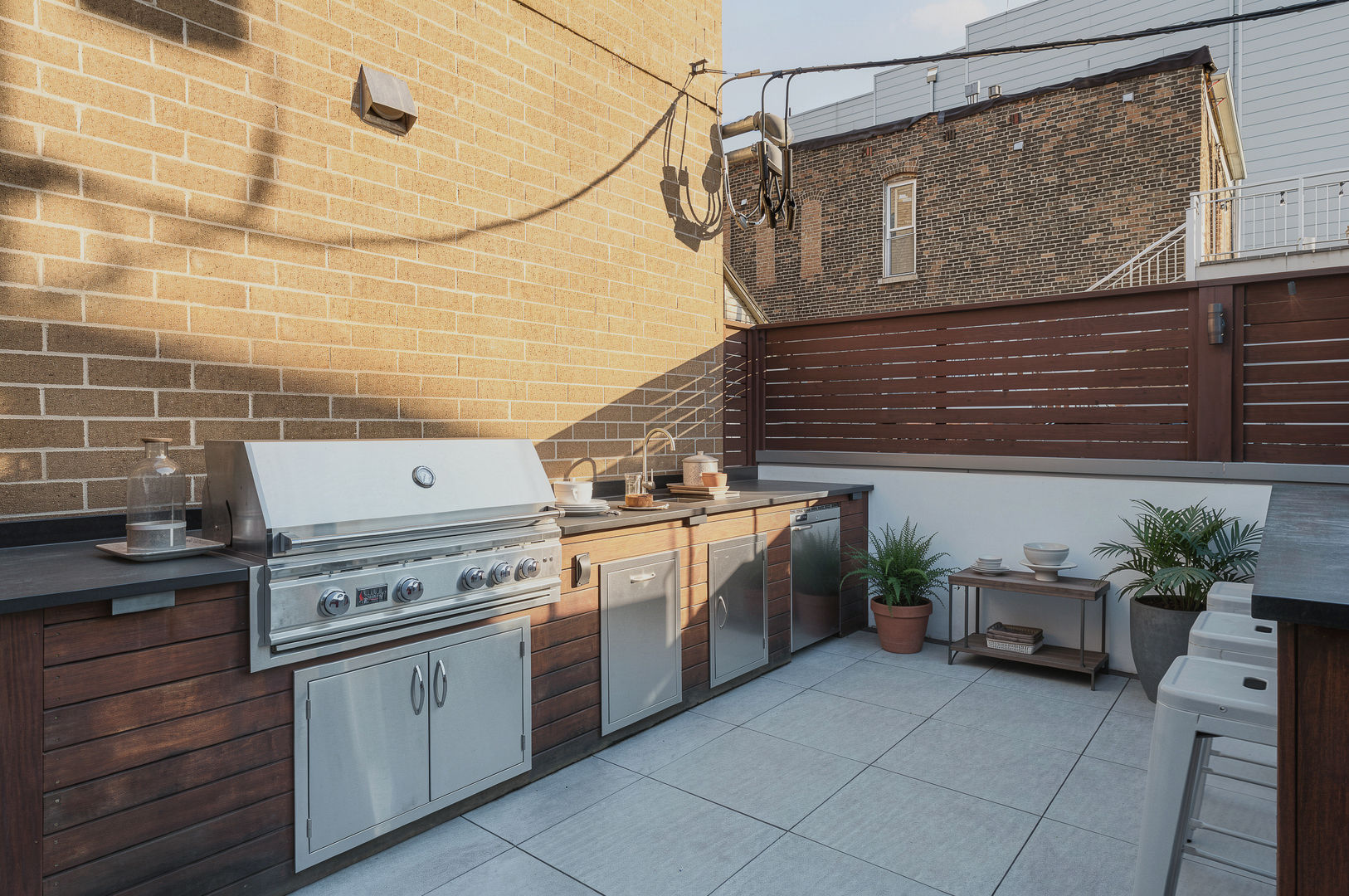 1108 N ASHLAND Avenue Unit: 3