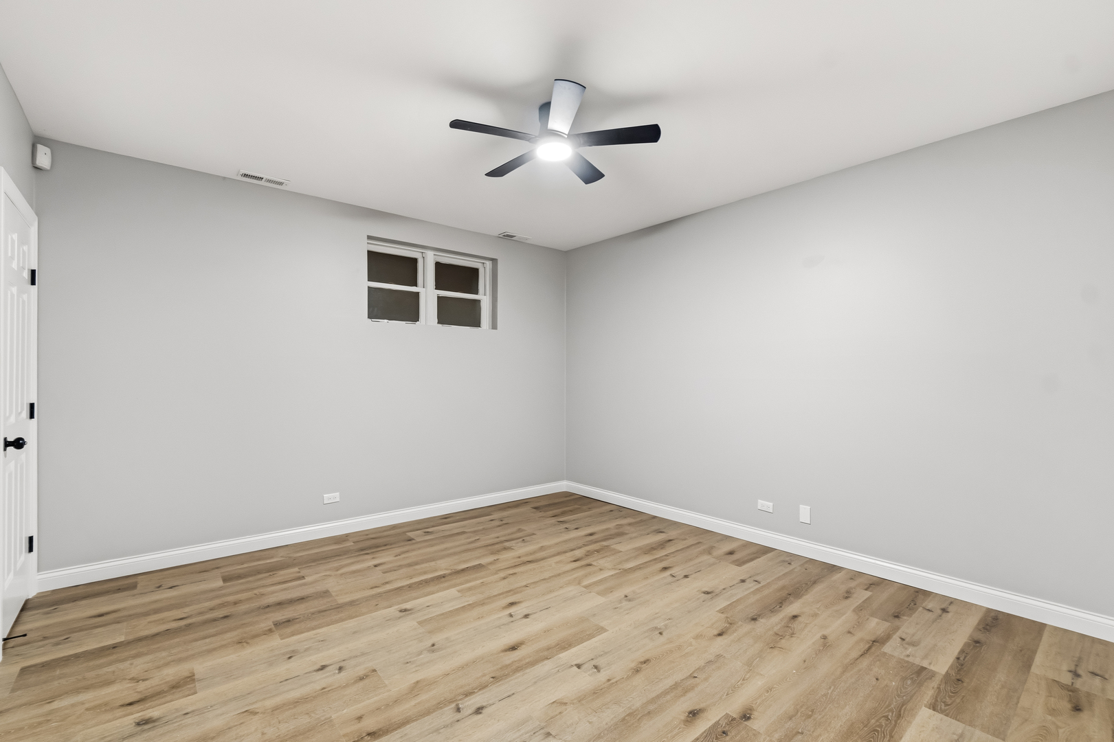 1531 W Oakdale Avenue Unit: 1