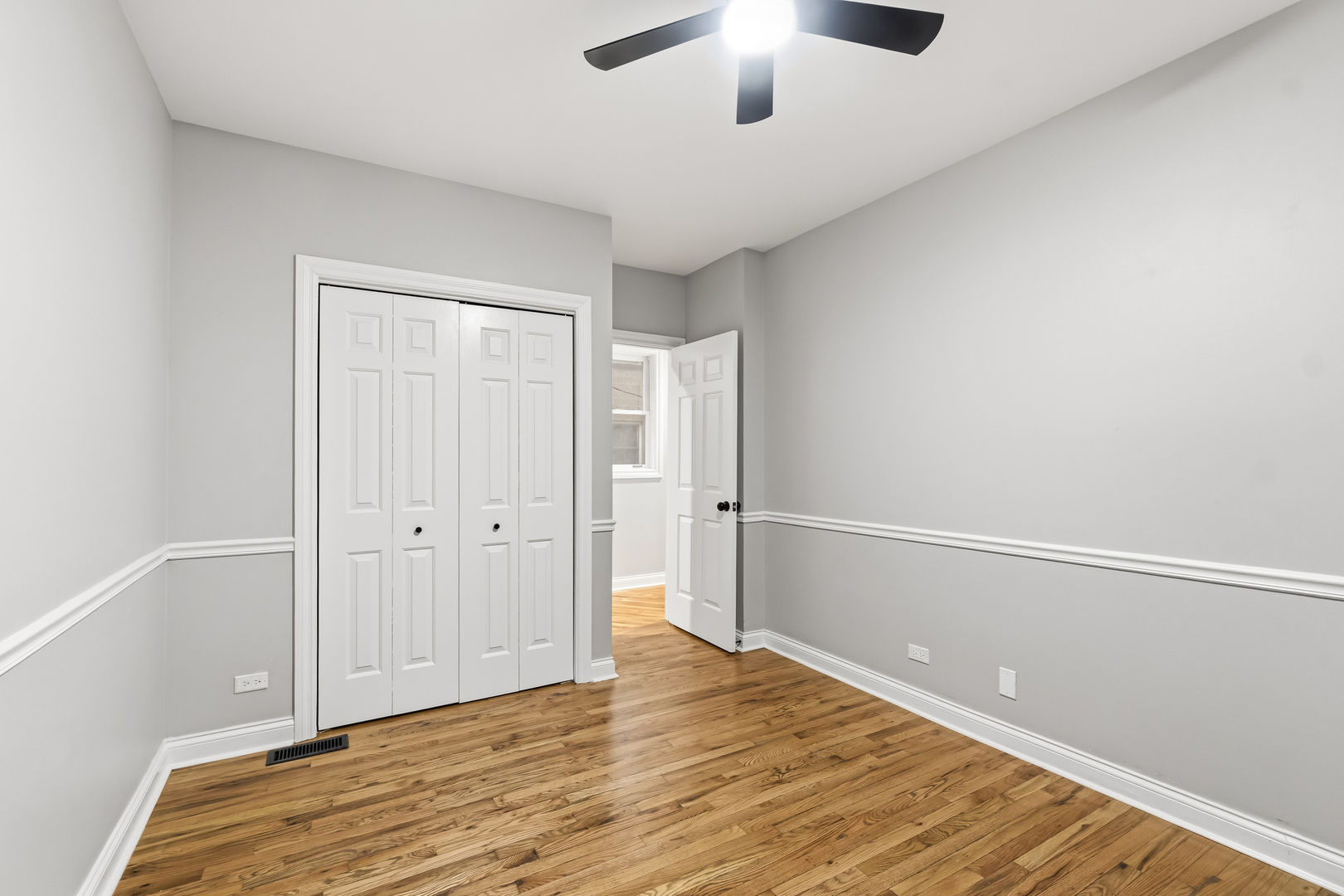 1531 W Oakdale Avenue Unit: 1