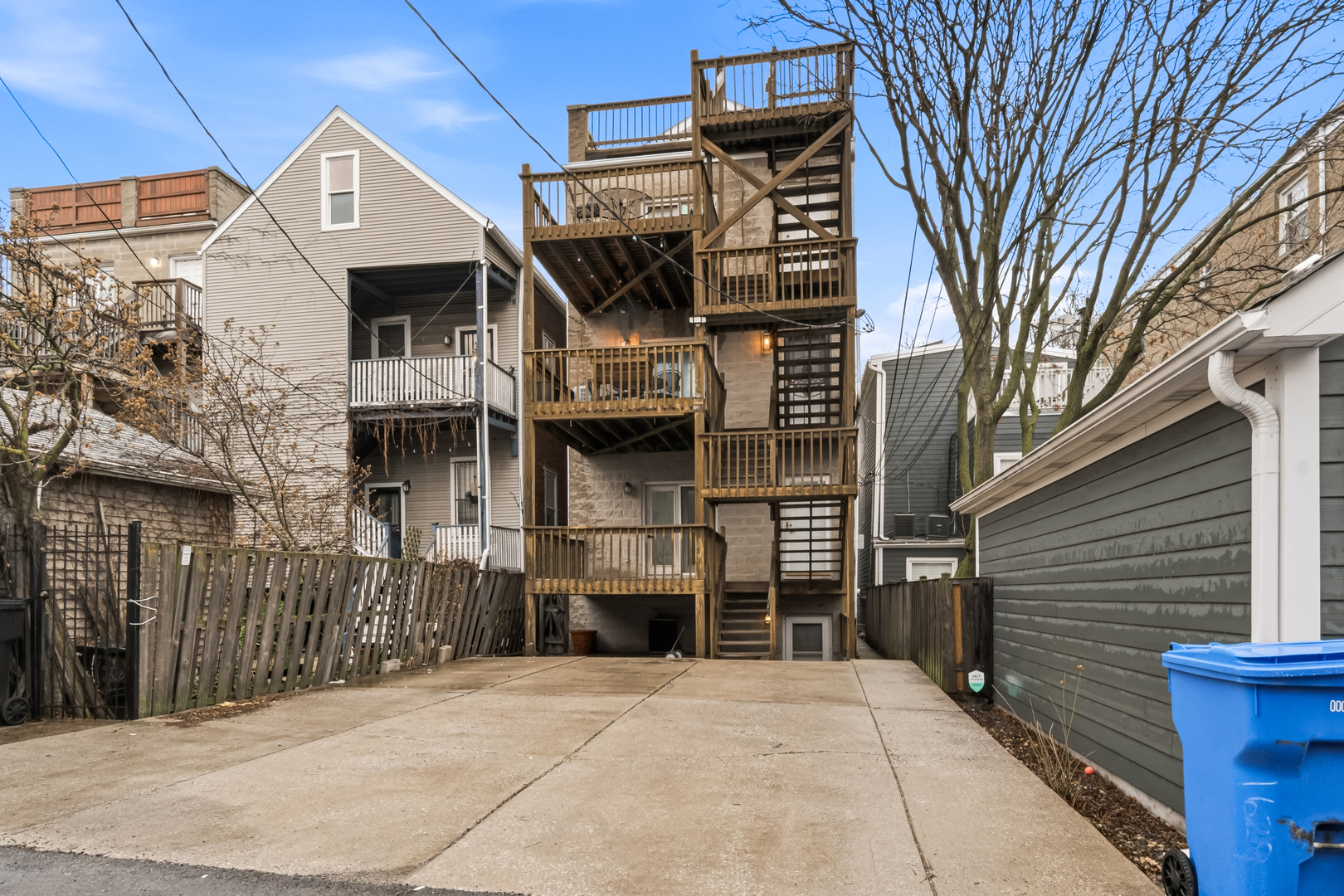 1531 W Oakdale Avenue Unit: 1