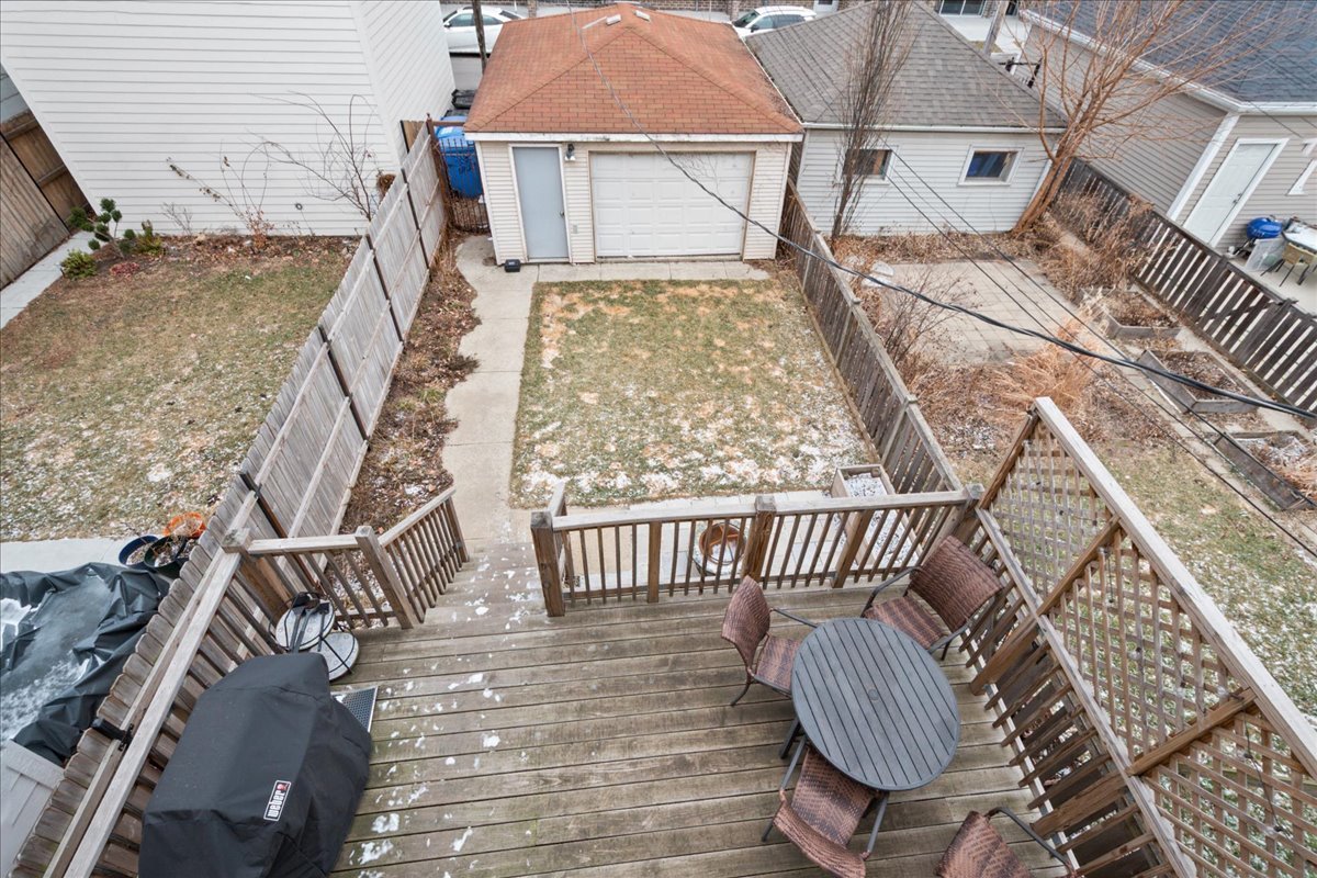 2936 W Belden Avenue