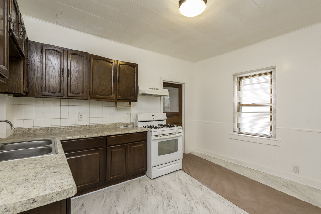 614 Walnut Street