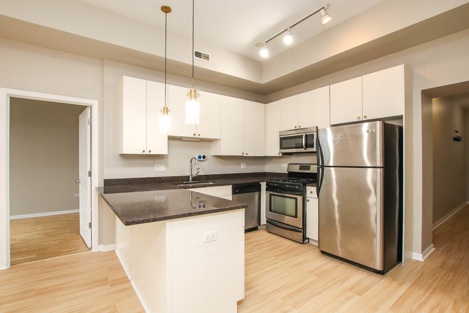 1464 S MICHIGAN Avenue Unit: 507