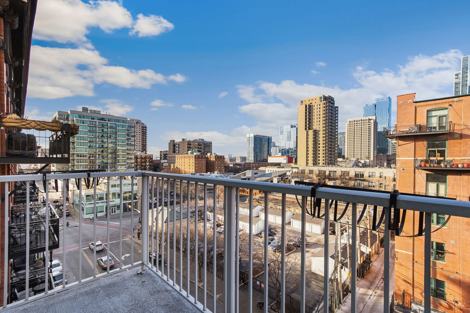 1600 S Indiana Avenue Unit: 602