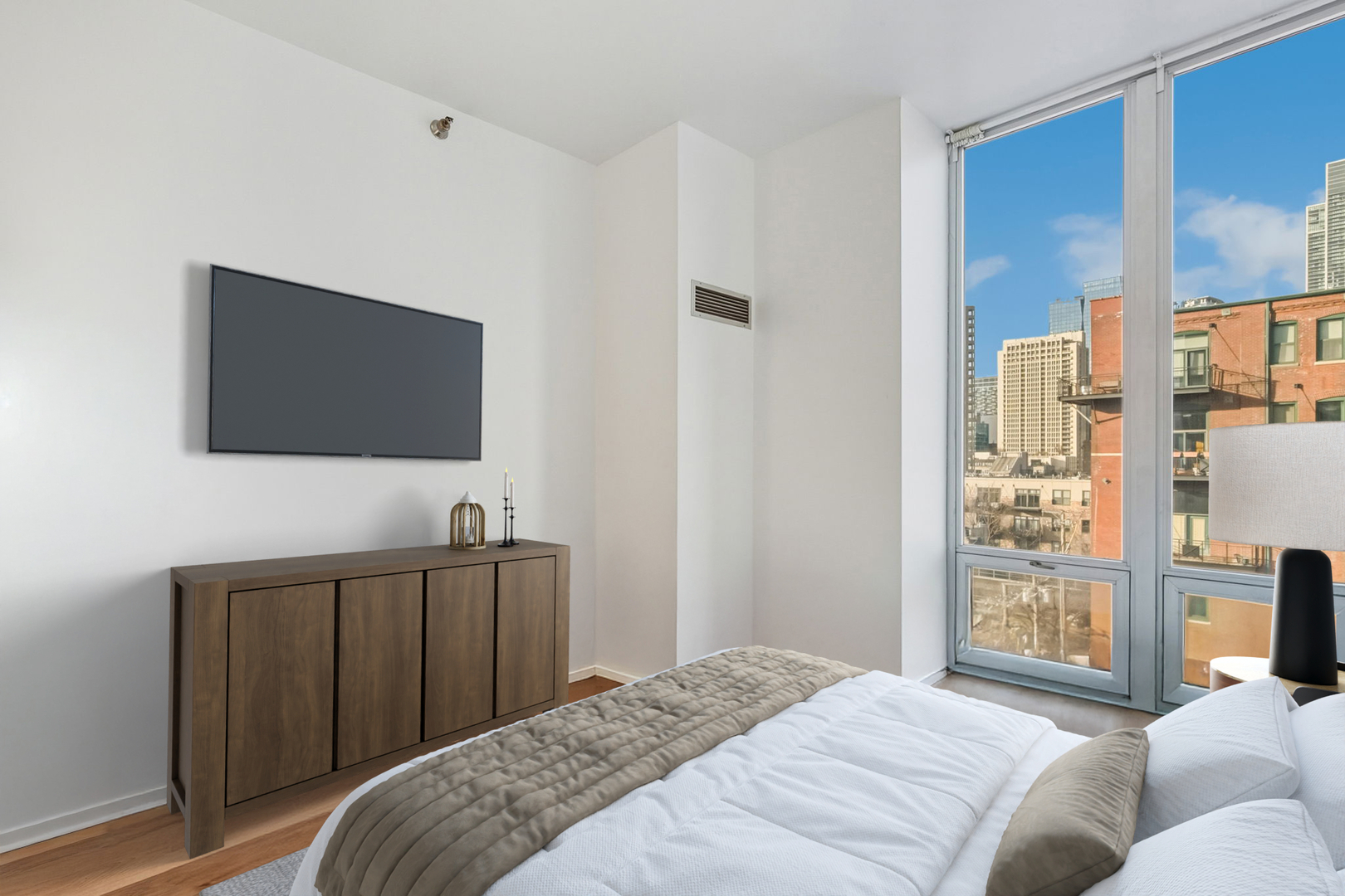 1600 S Indiana Avenue Unit: 602