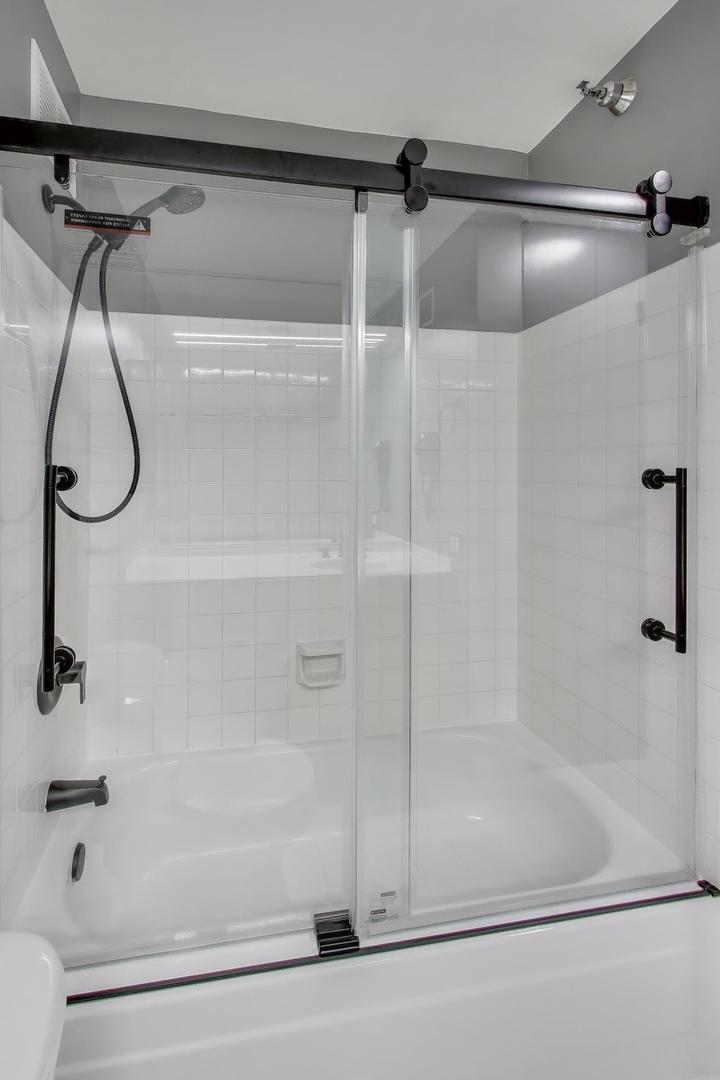 474 N Lake Shore Drive Unit: 3307