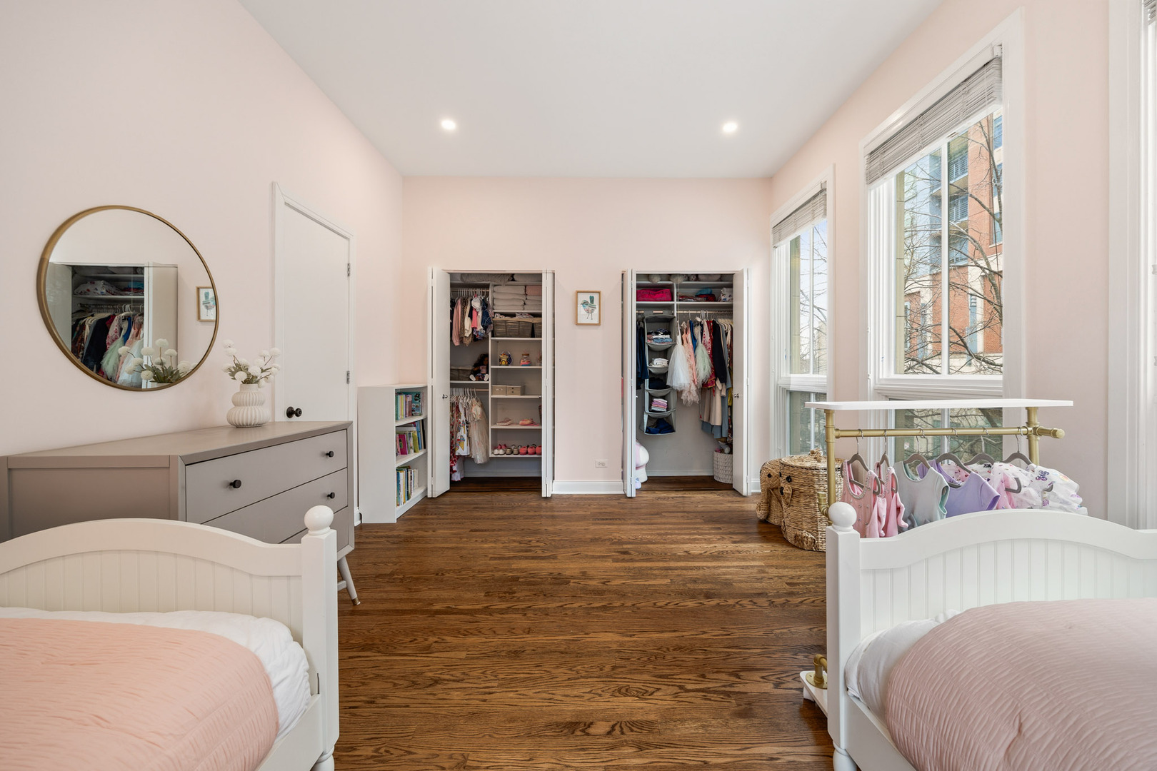 438 E North Water Street