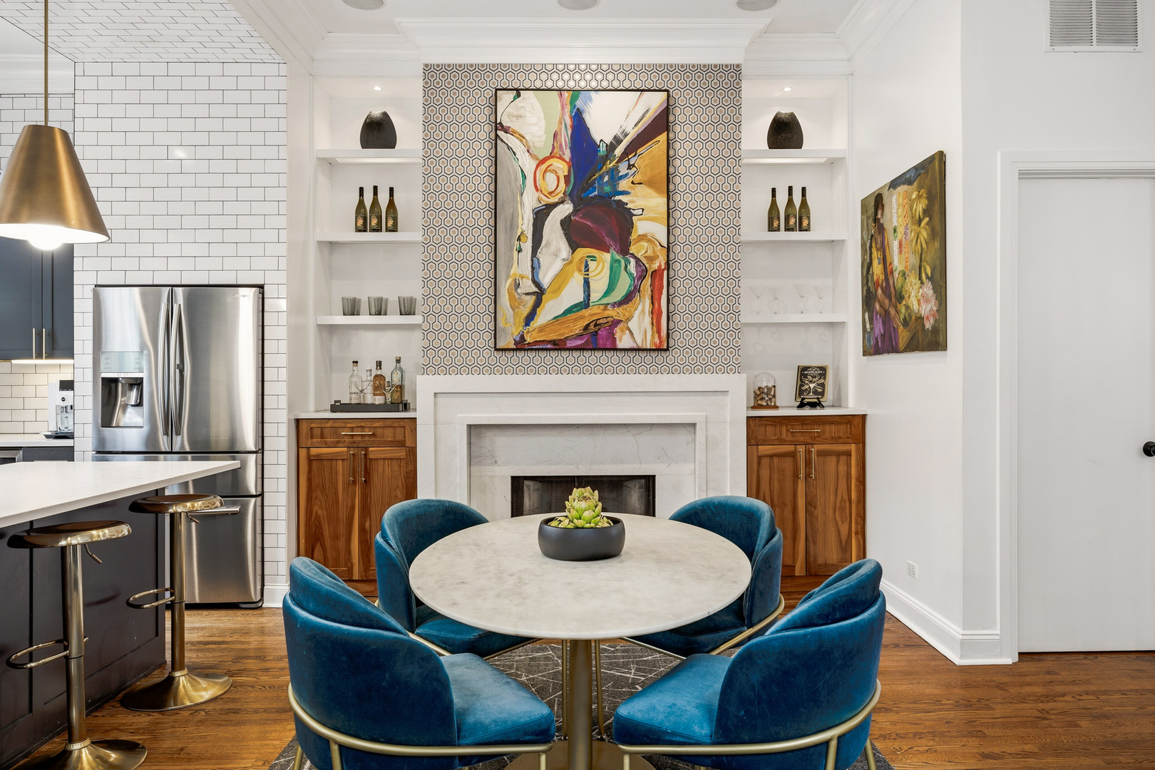 438 E North Water Street