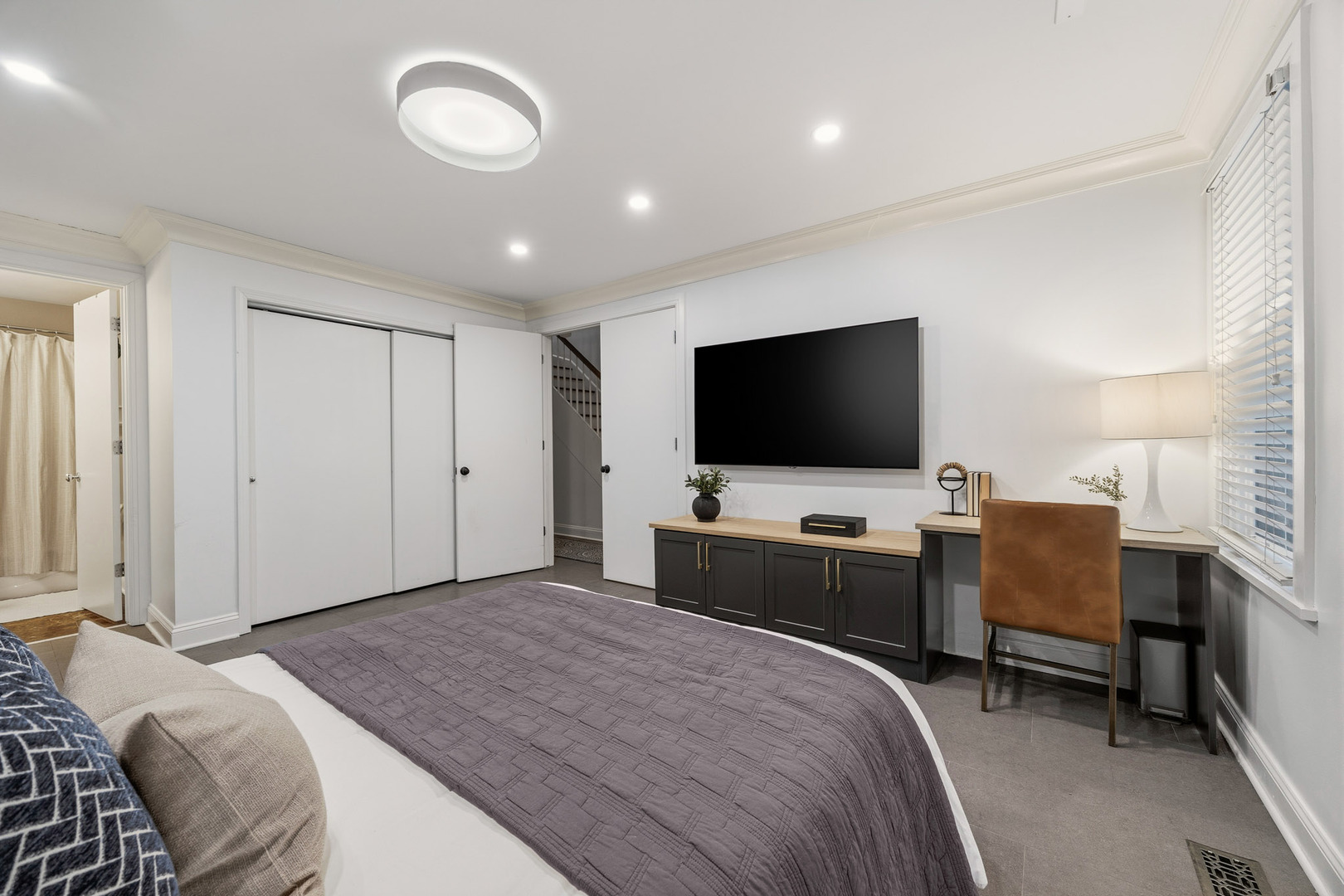 438 E North Water Street