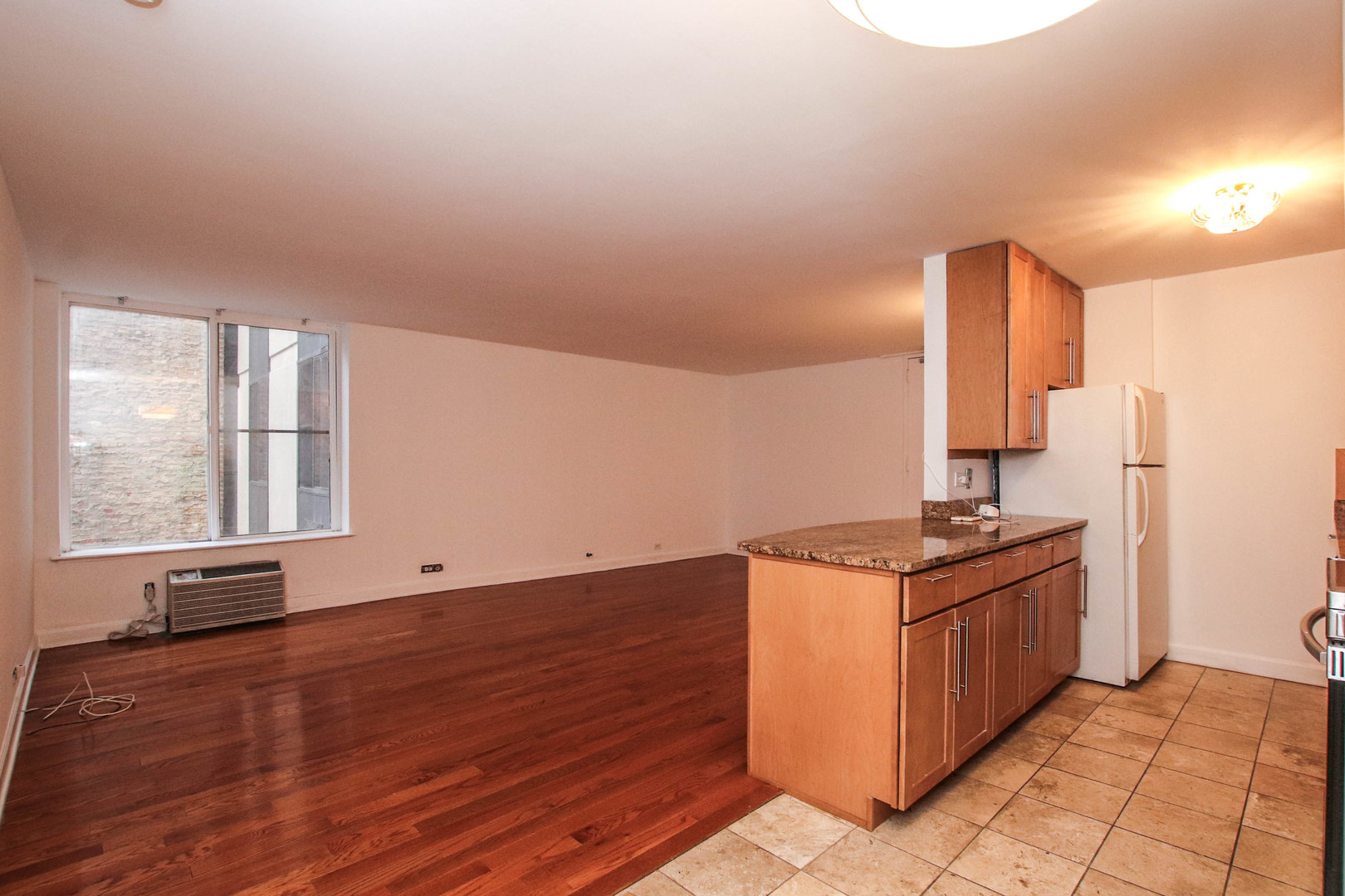1339 N Dearborn Street Unit: 4A