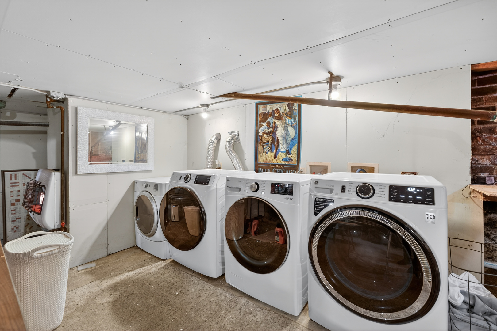 1324 W Huron Street Unit: 4R