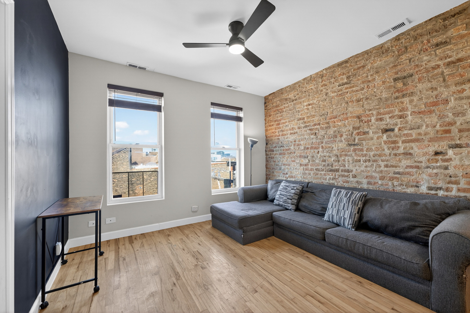 1324 W Huron Street Unit: 4R