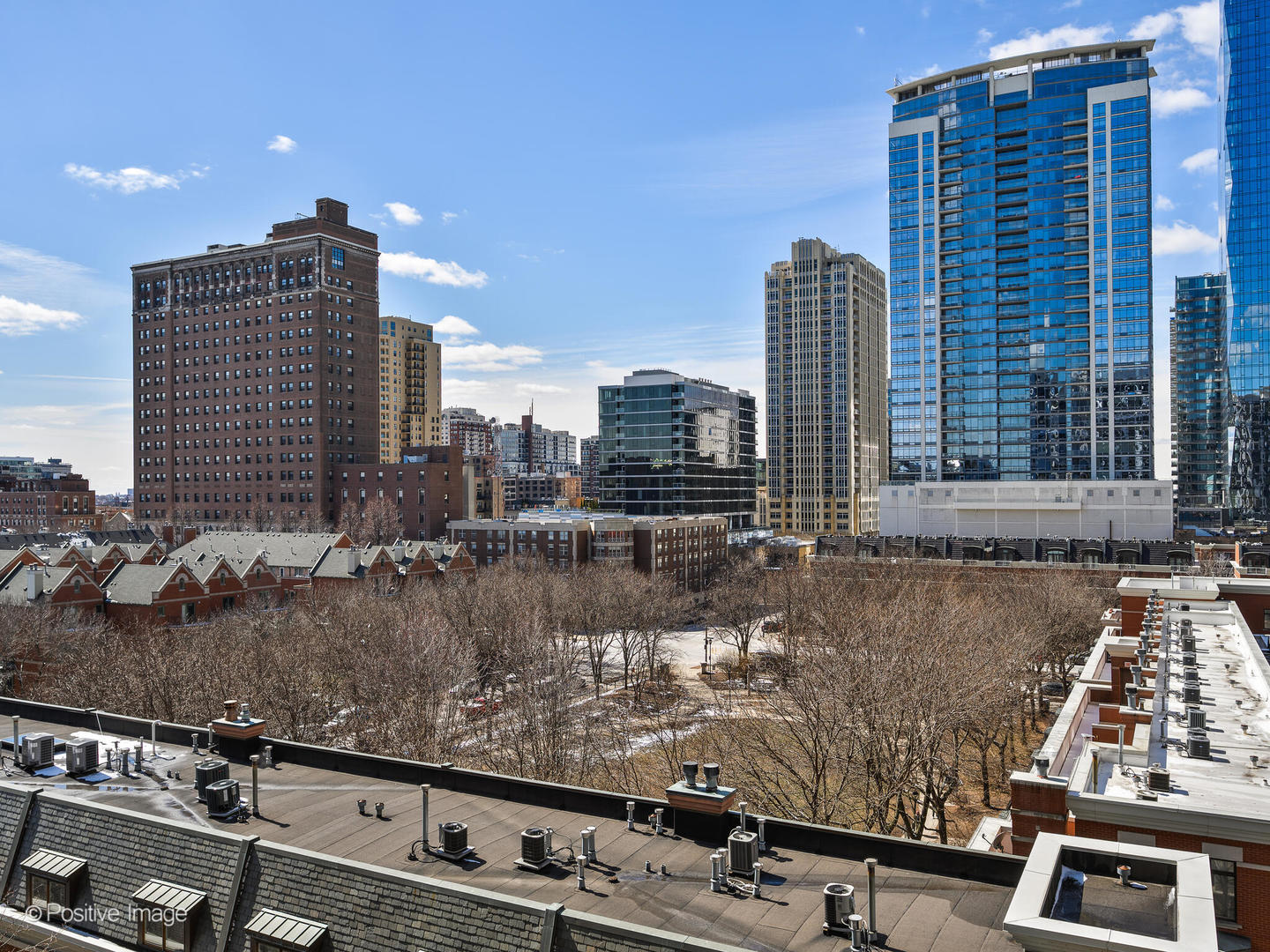 1335 S Prairie Avenue Unit: 809