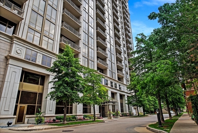 1335 S Prairie Avenue Unit: 809