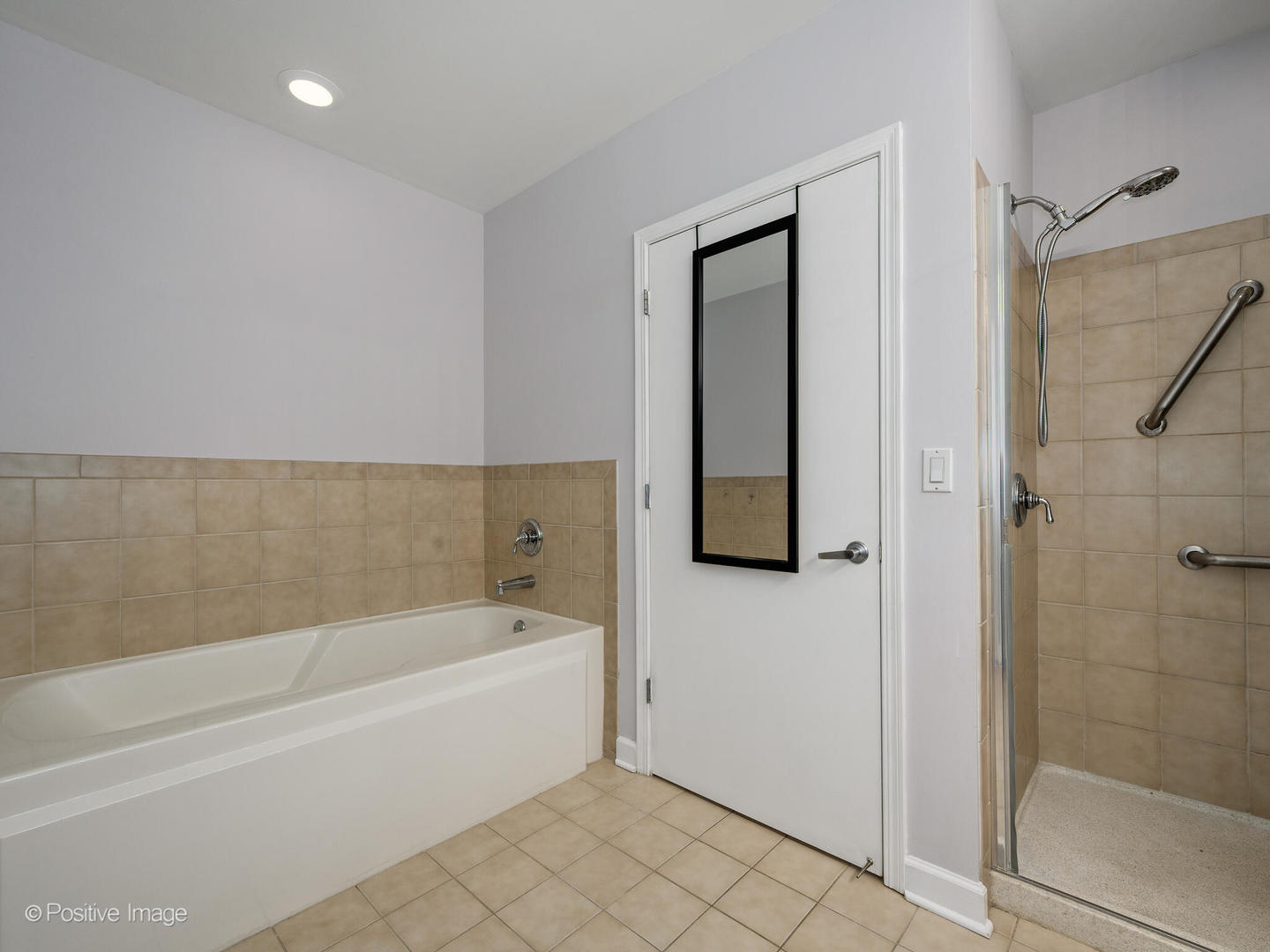 1335 S Prairie Avenue Unit: 809