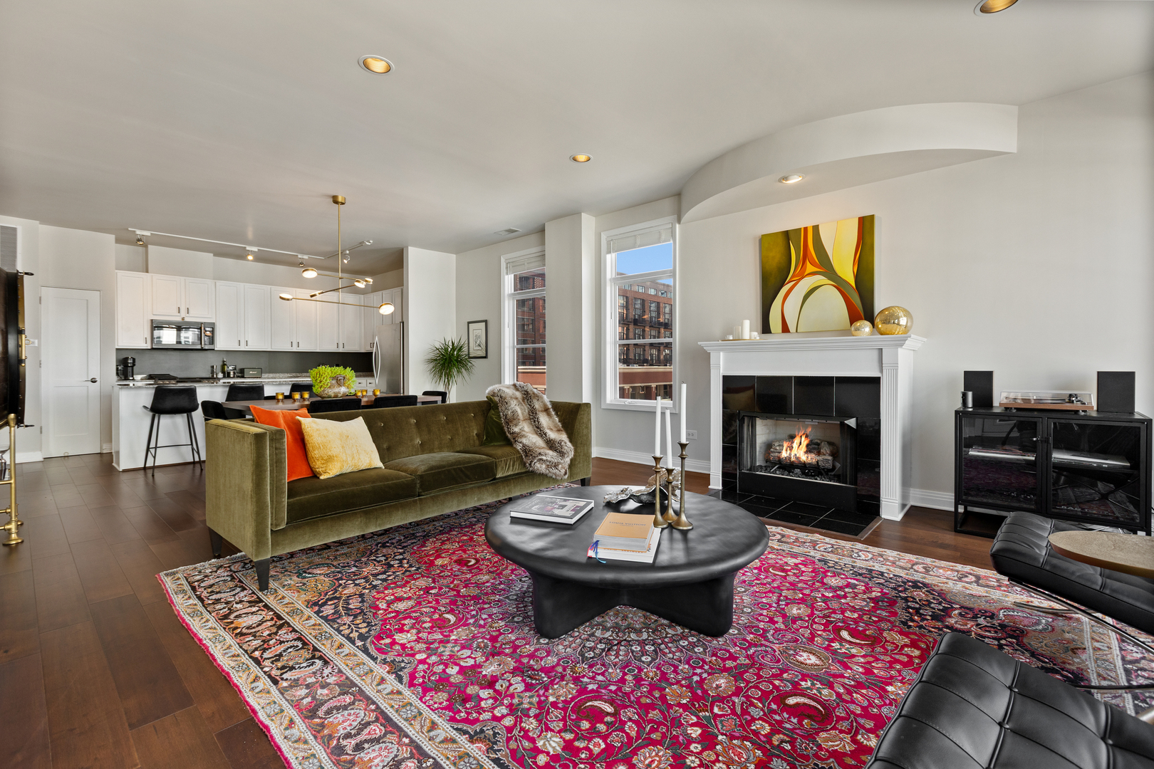 333 N Jefferson Street Unit: 501