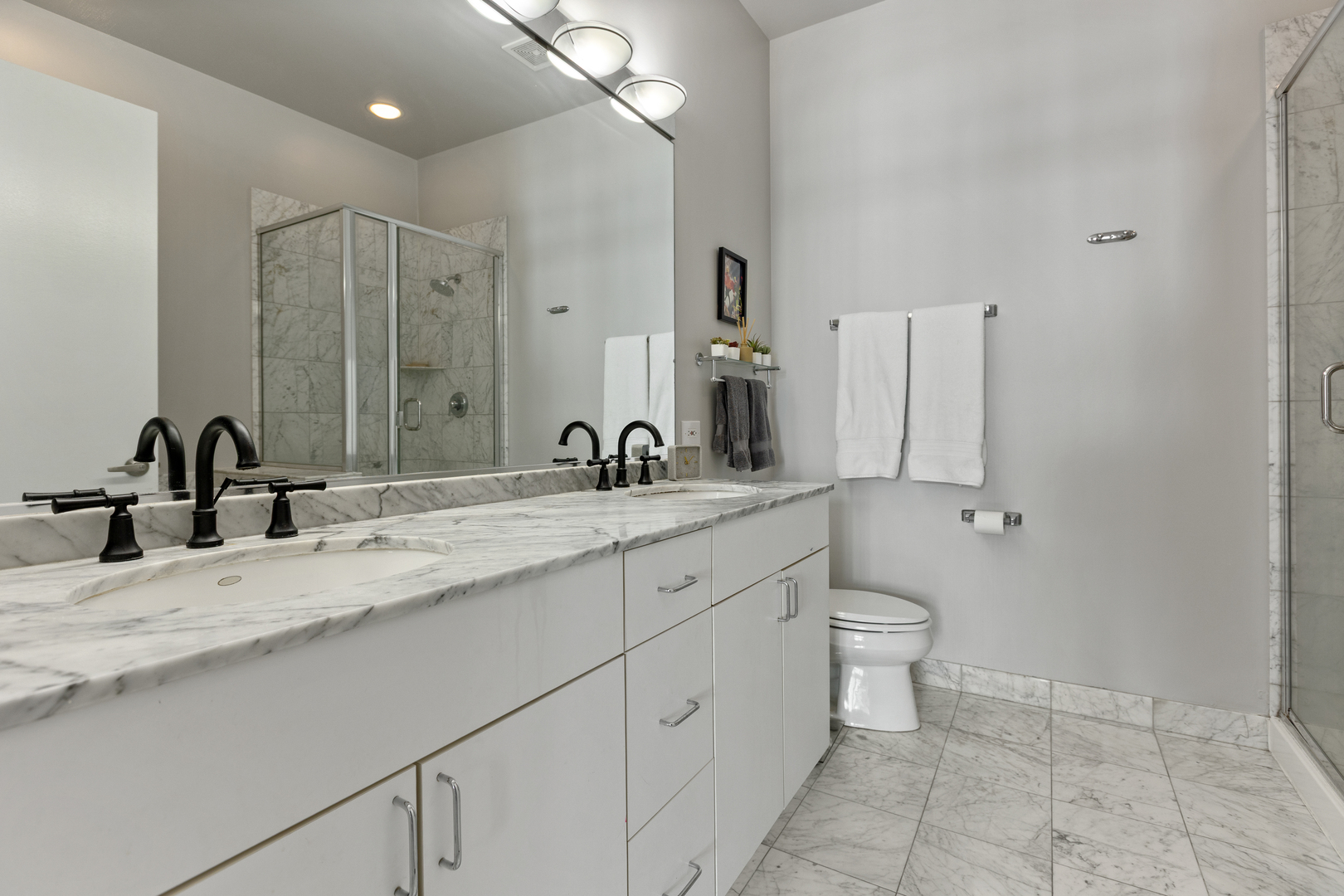333 N Jefferson Street Unit: 501