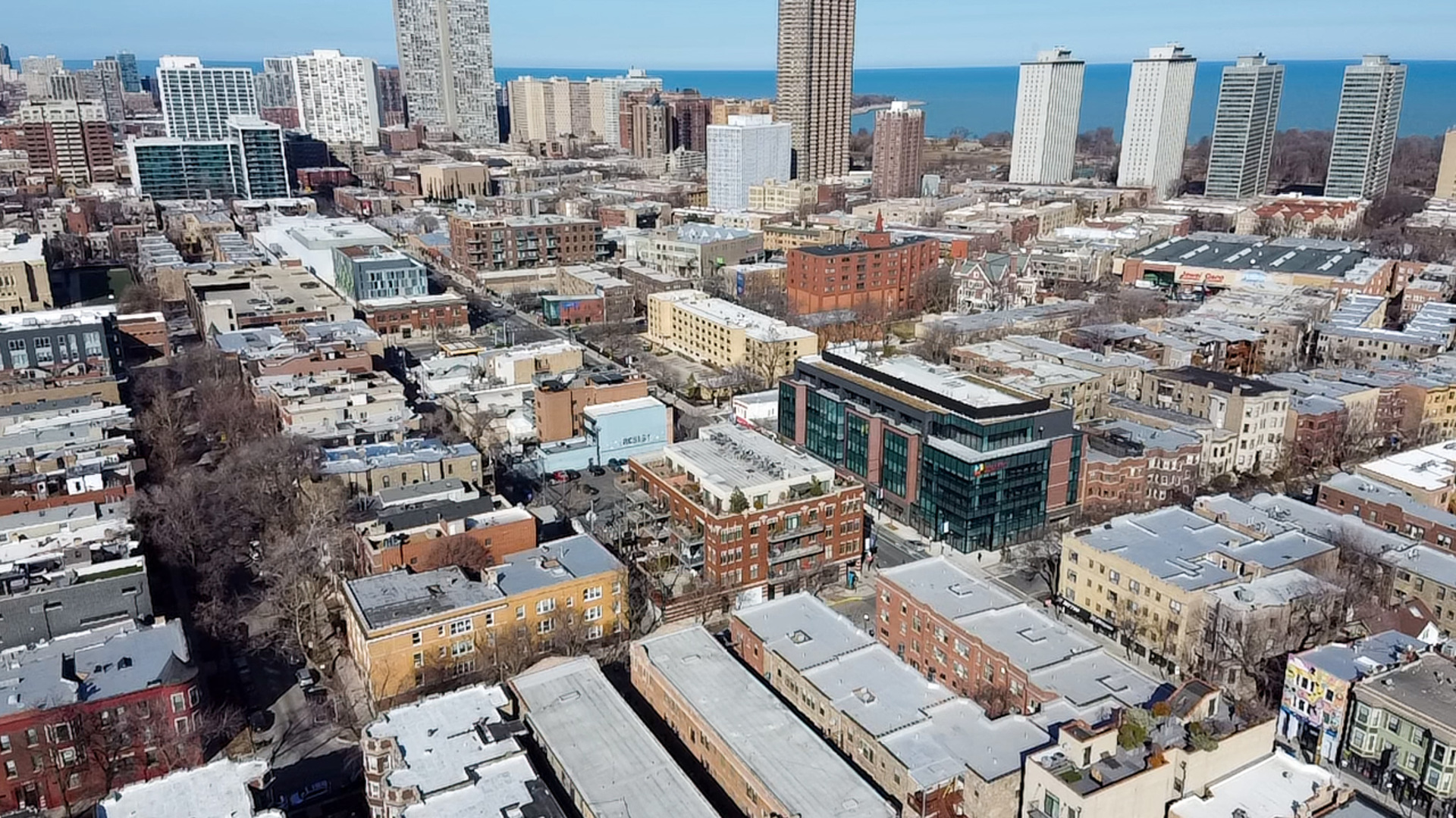 800 W Cornelia Avenue Unit: 209