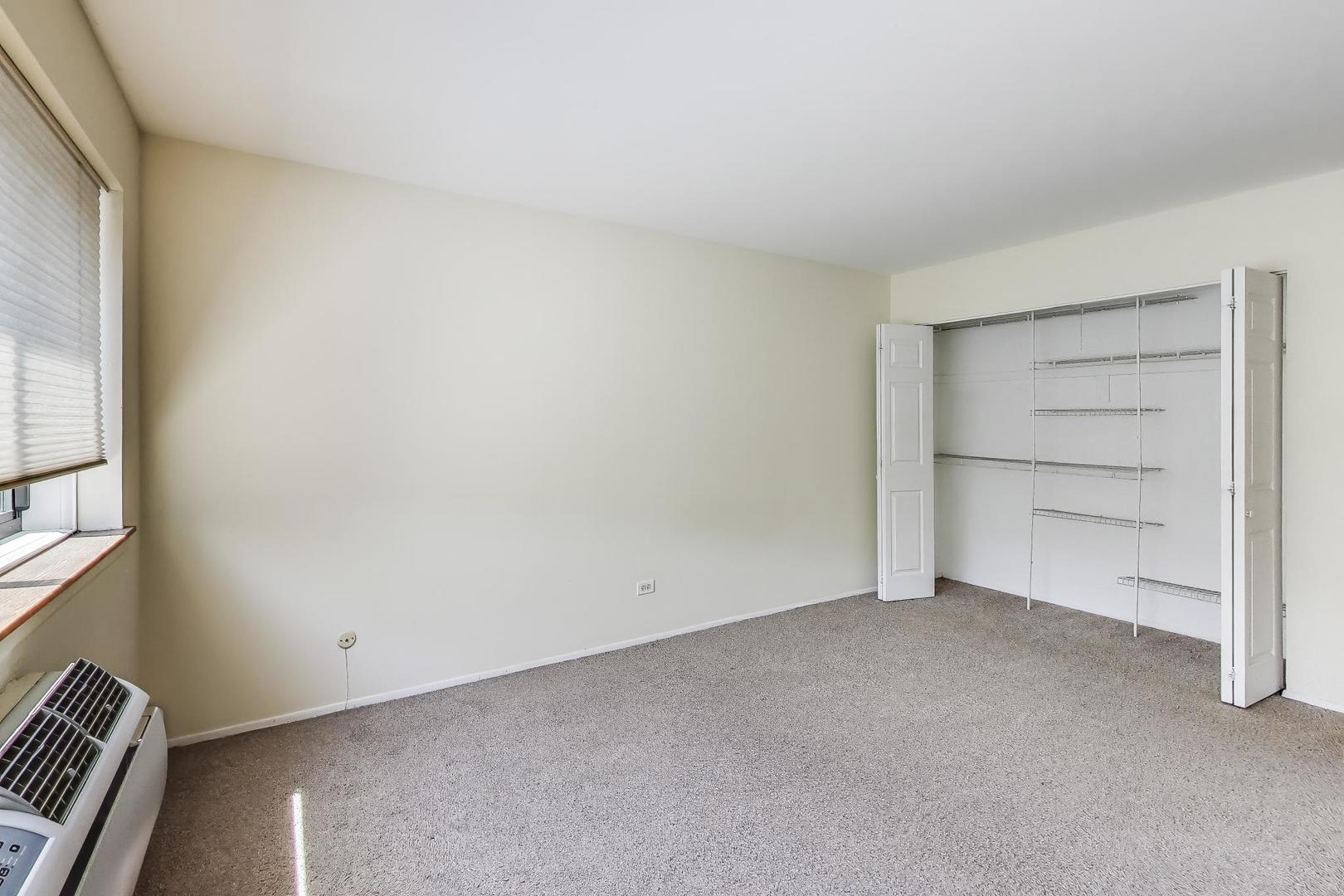 561 W Stratford Place Unit: 4F