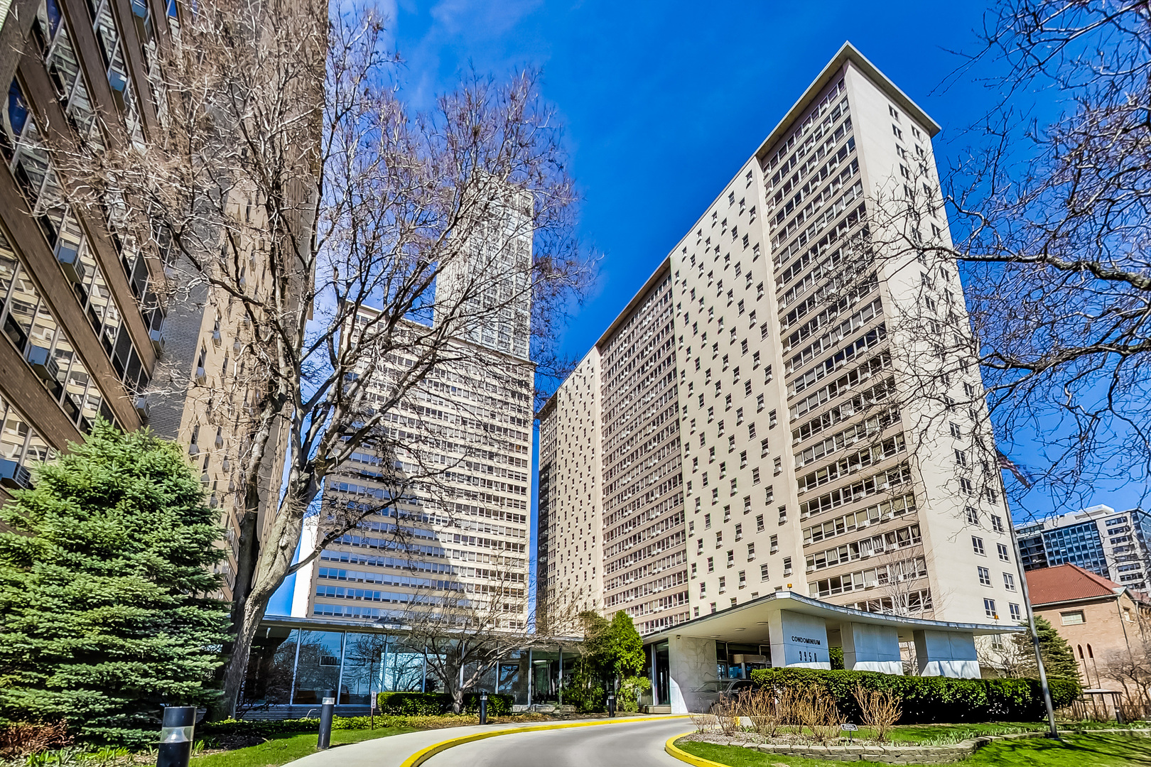 3950 N Lake Shore Drive Unit: 1221