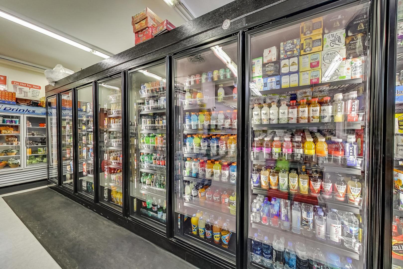 3950 N Lake Shore Drive Unit: 1221